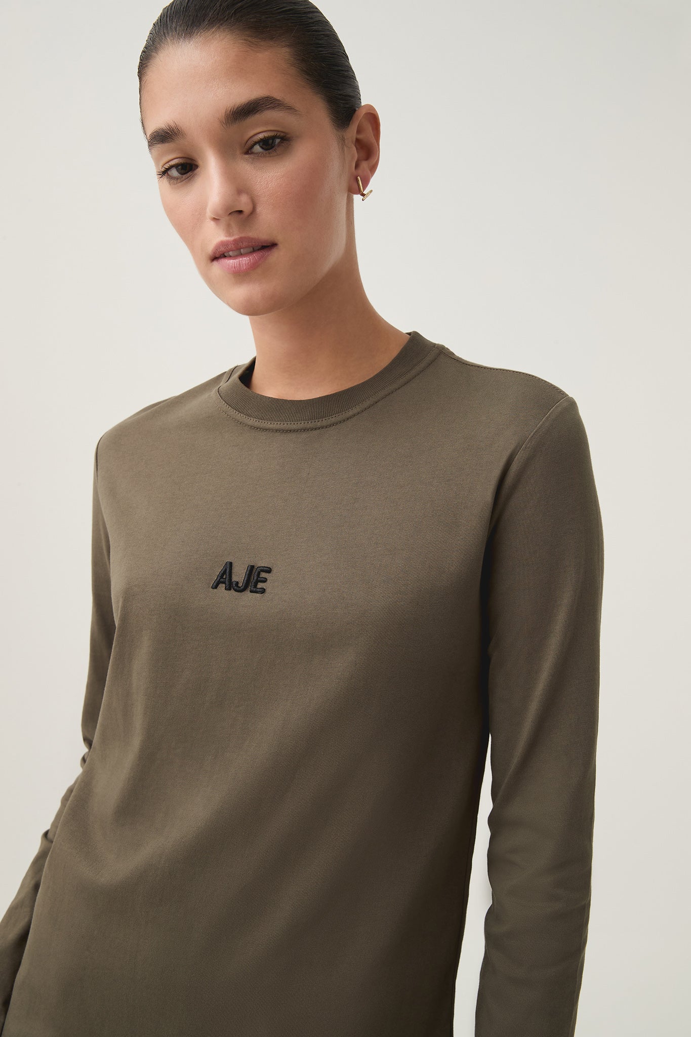 21AW1049_KHA-BLK_4_1714532308