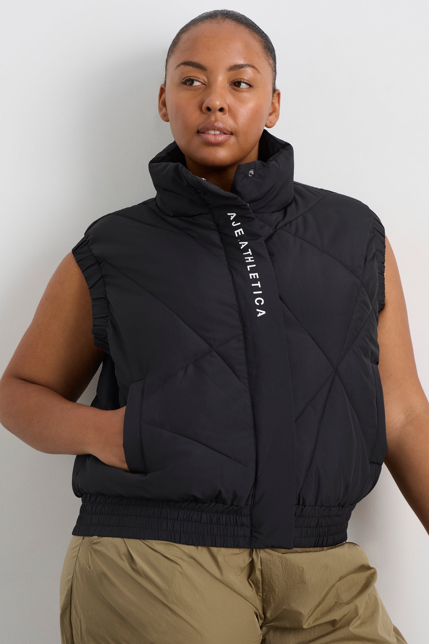 231AA2016_BLK_16_1677494379