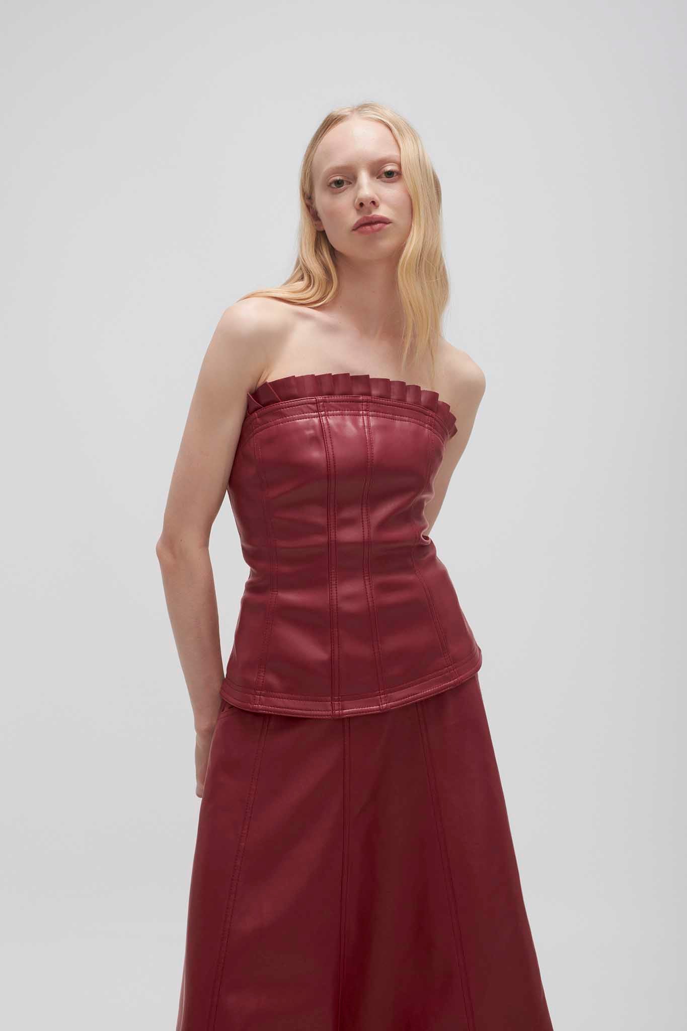23AW1024_MHGNY-RED_3_1679879127