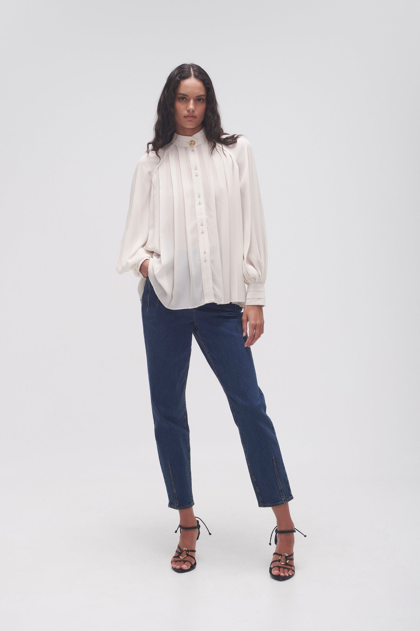 23AW1217_CCNT-CRM_3_1680672507