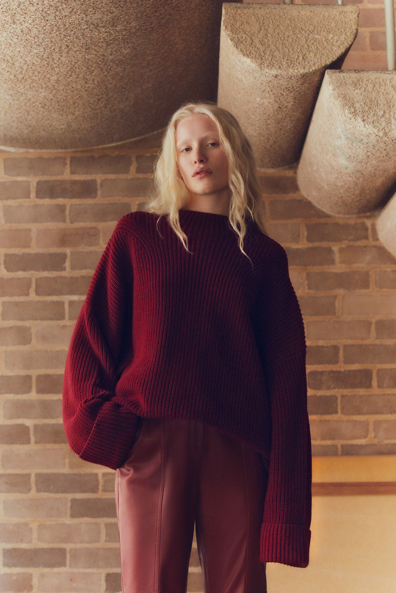23AW1242_MHGNY-RED_1_1679376057