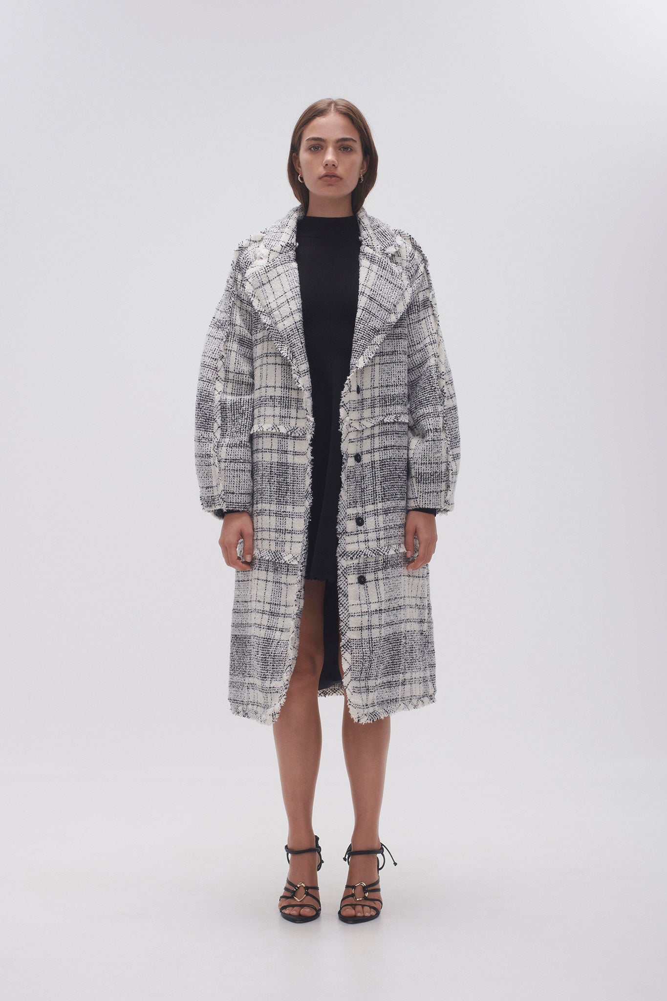 23AW2020_BLKWHT-CH_3_1681876220