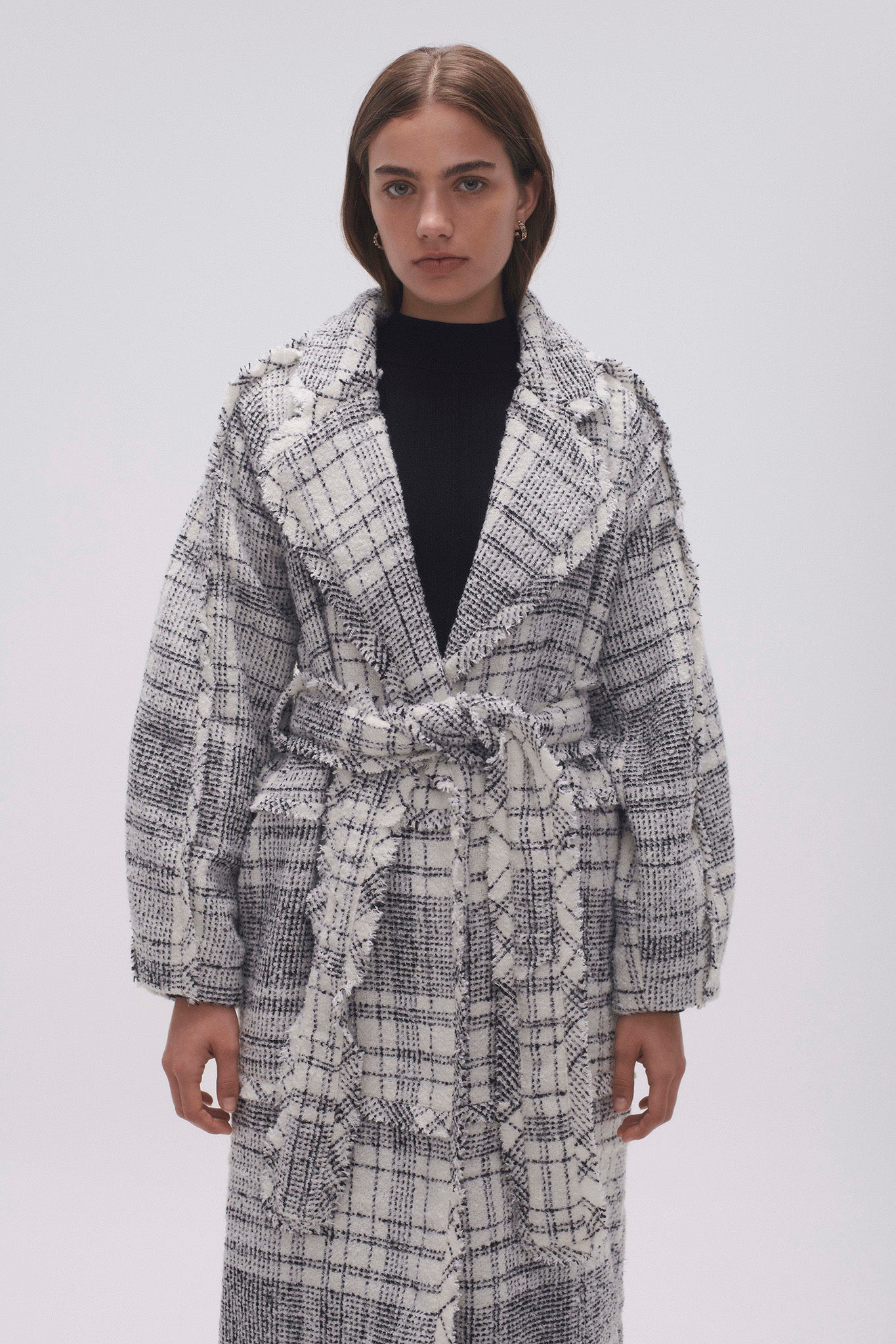 23AW2020_BLKWHT-CH_4_1681876221