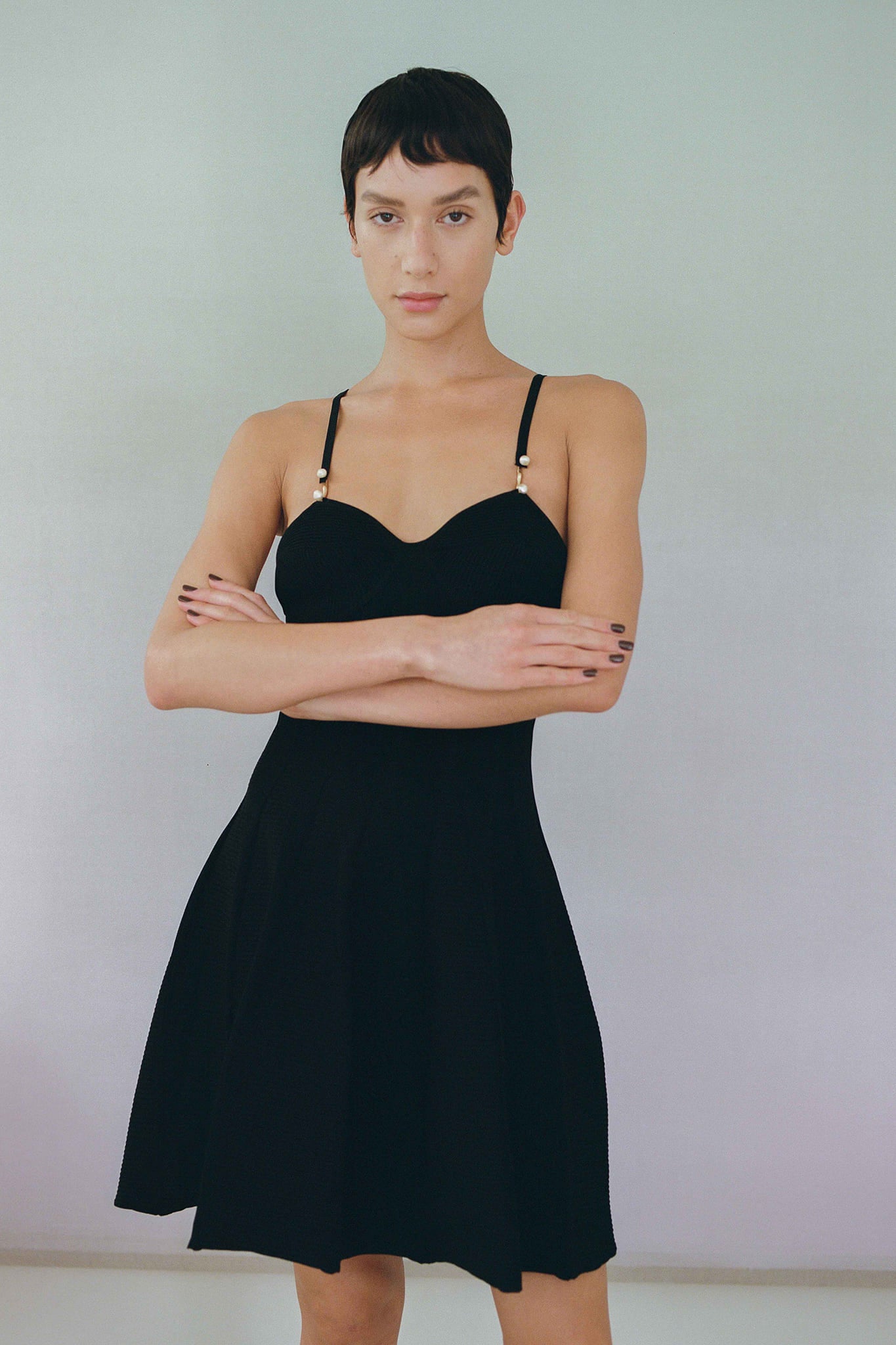 23AW5084_BLK_1_1676353899