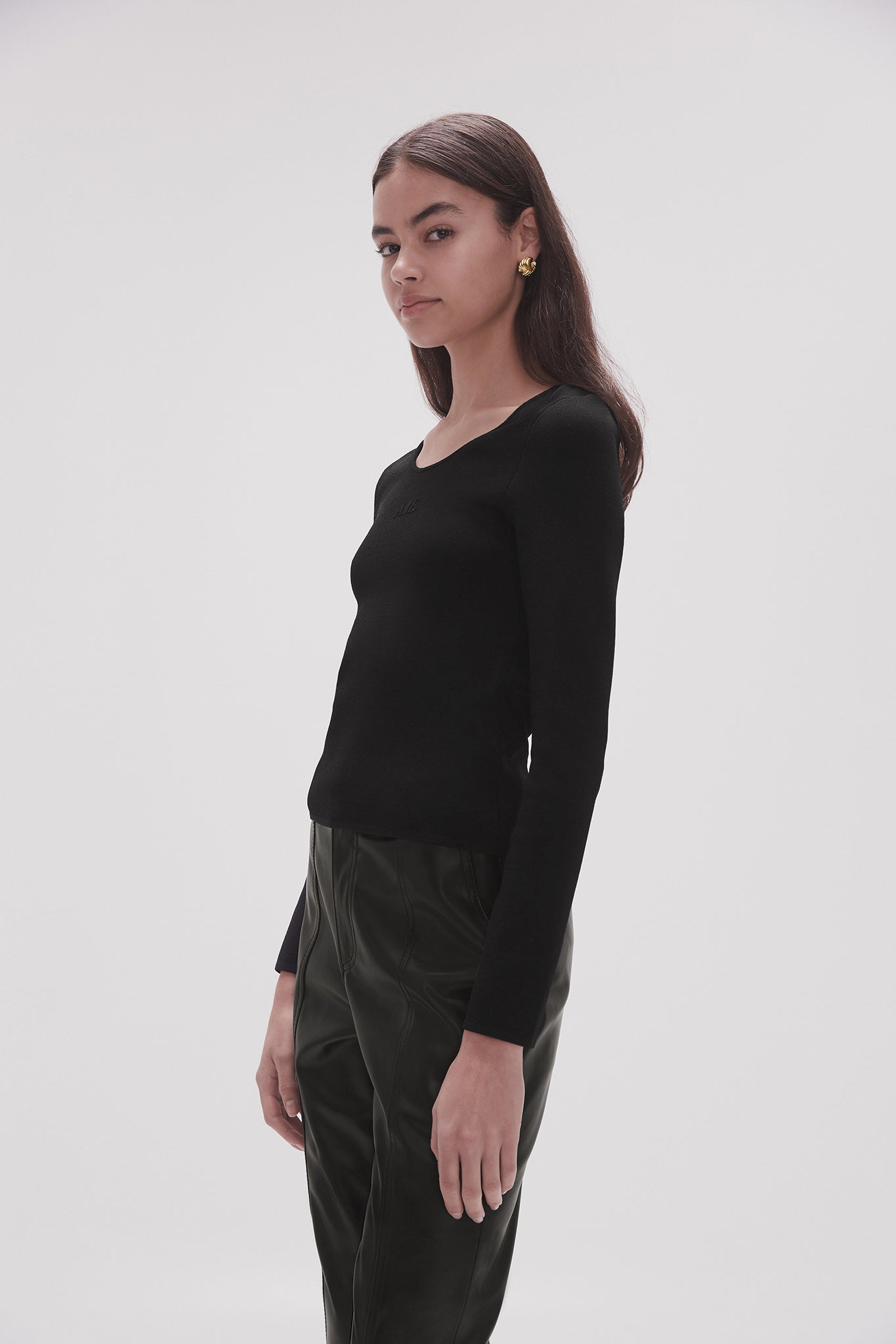 23SS1295_BLK_5_1687823317