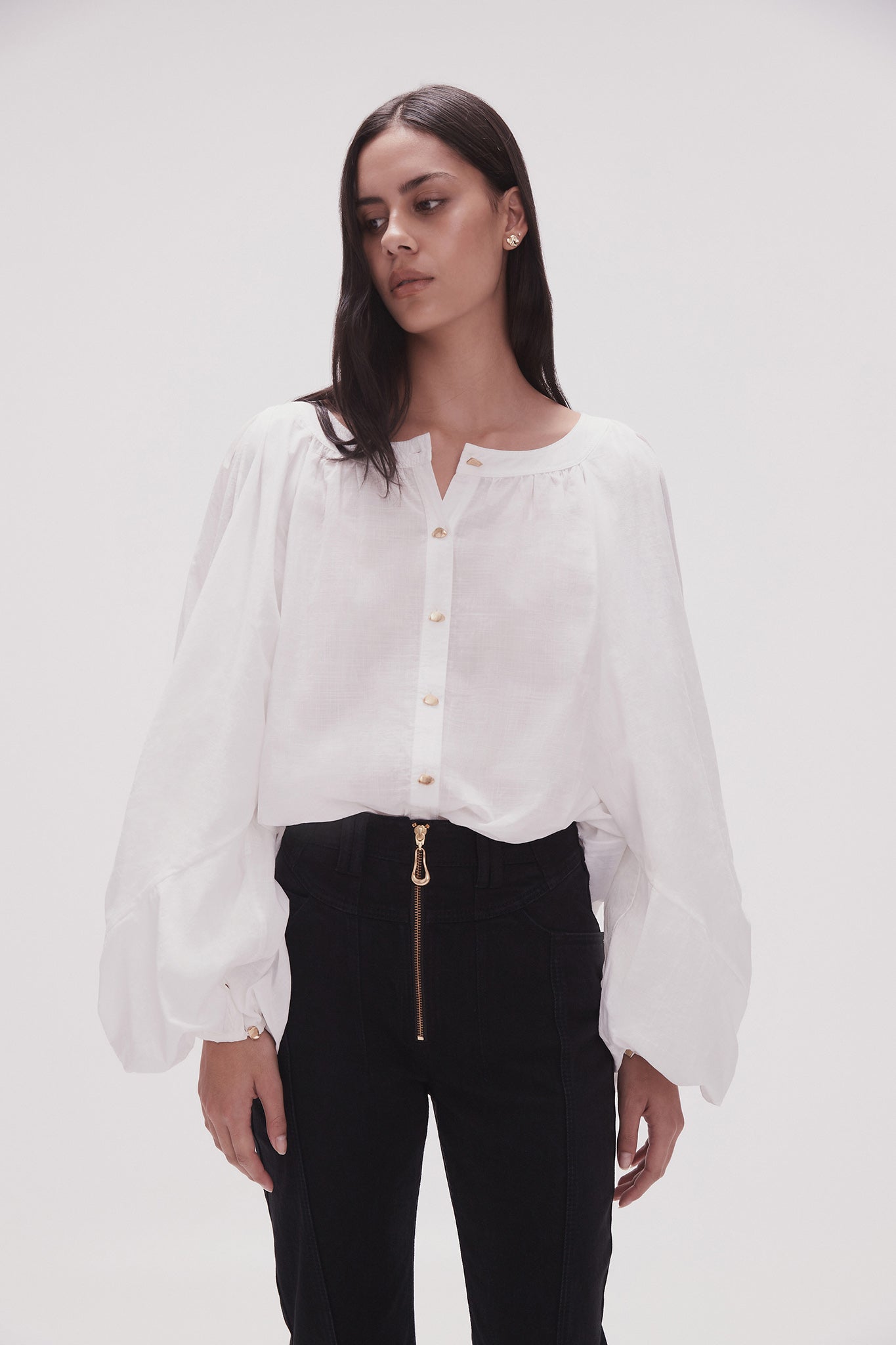 23SS1333_IVRY_4_1690777856