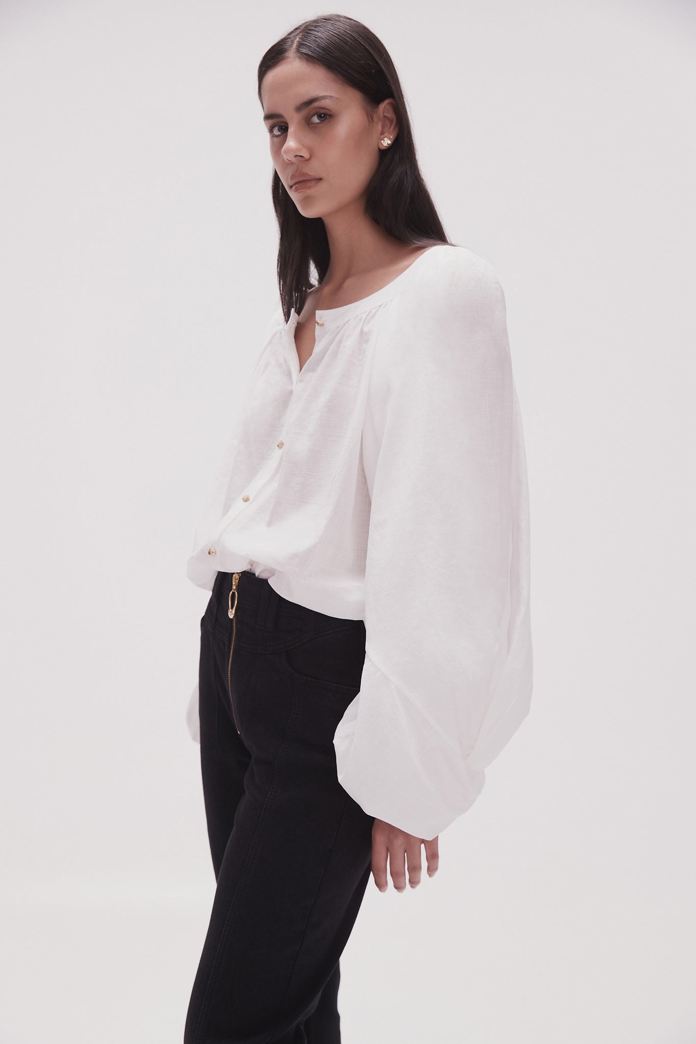 23SS1333_IVRY_5_1690777856