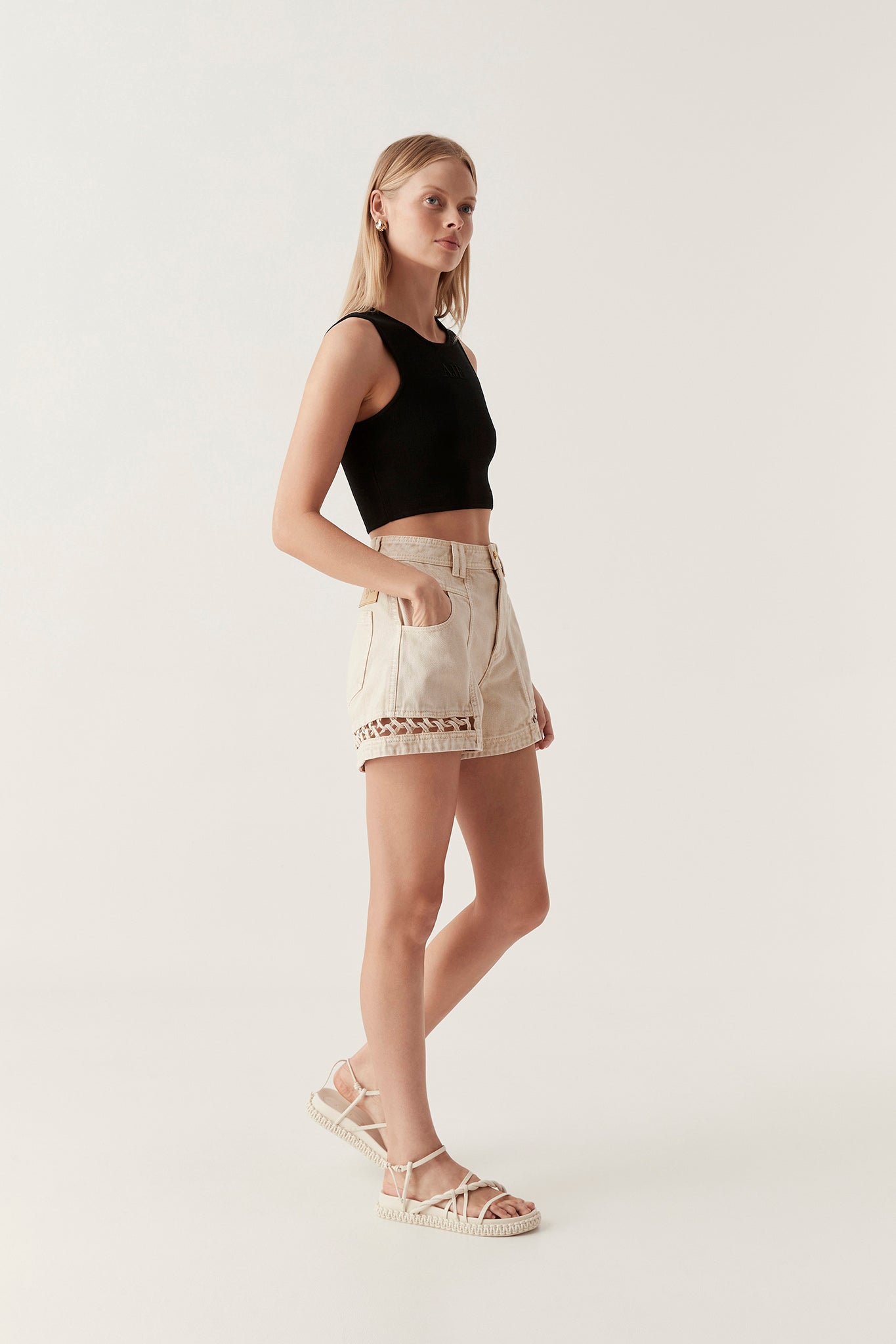 23SS3055_STNE_4_1694407269