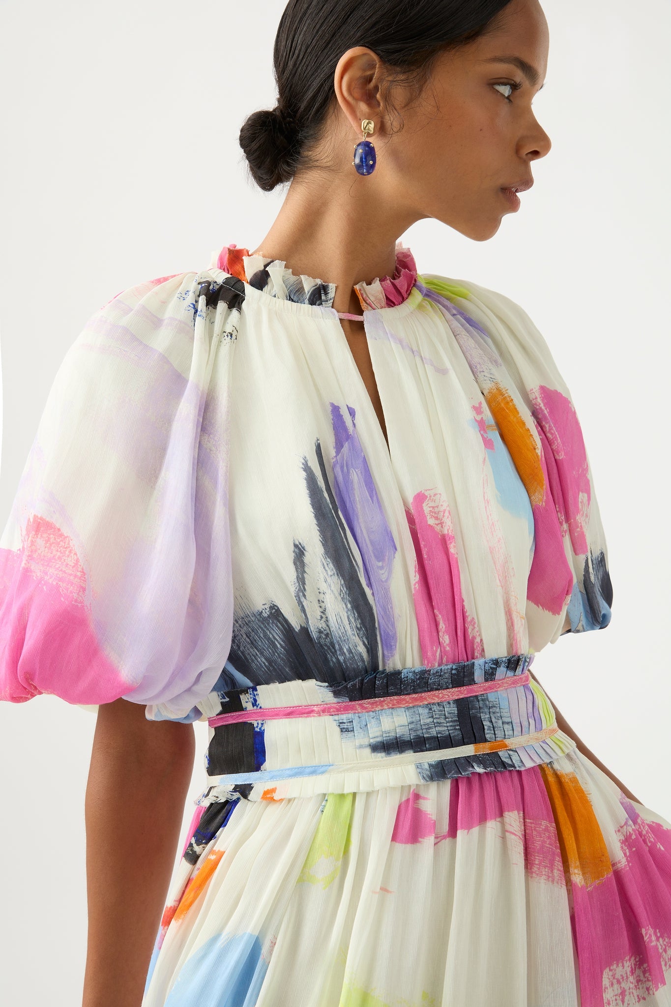 23SU5066_ABSTRSUNST_6_1675048763