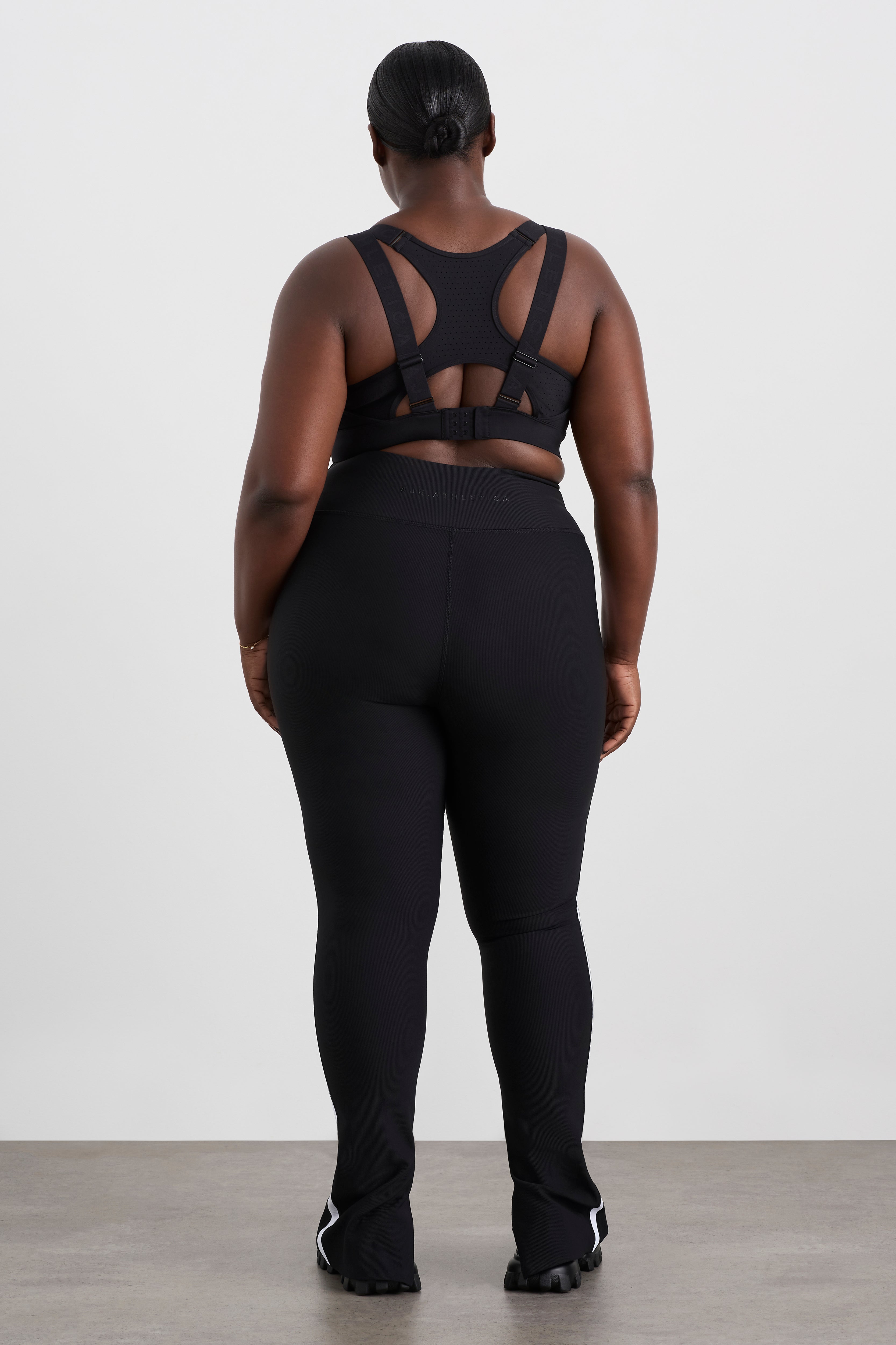 242AA1018_BLK_13_1696306479