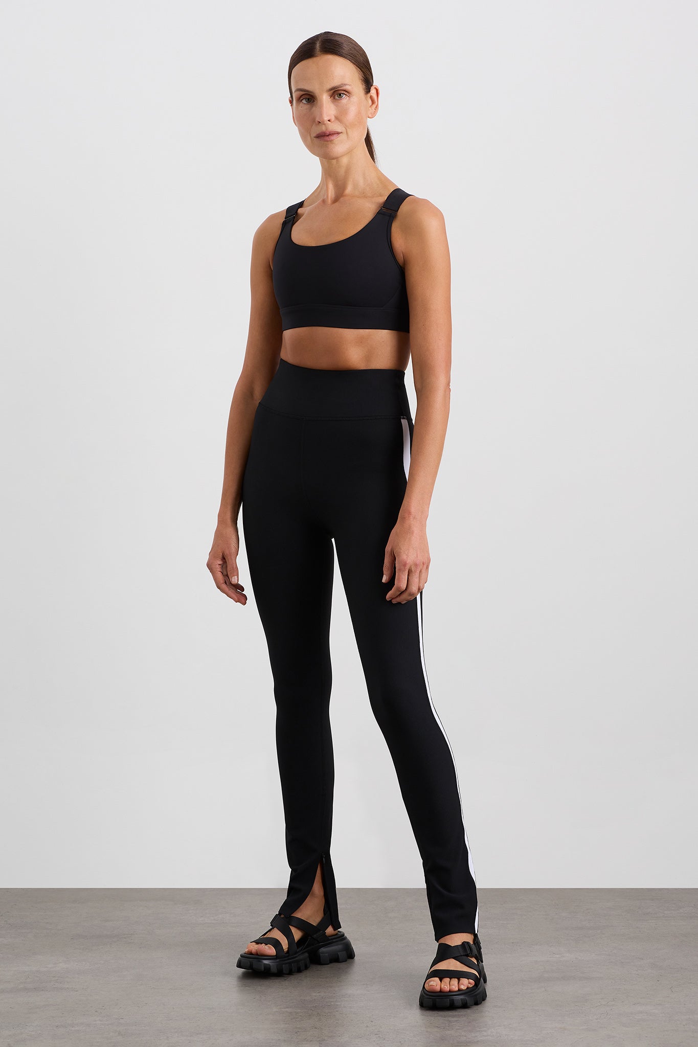 242AA1018_BLK_3_1696306431