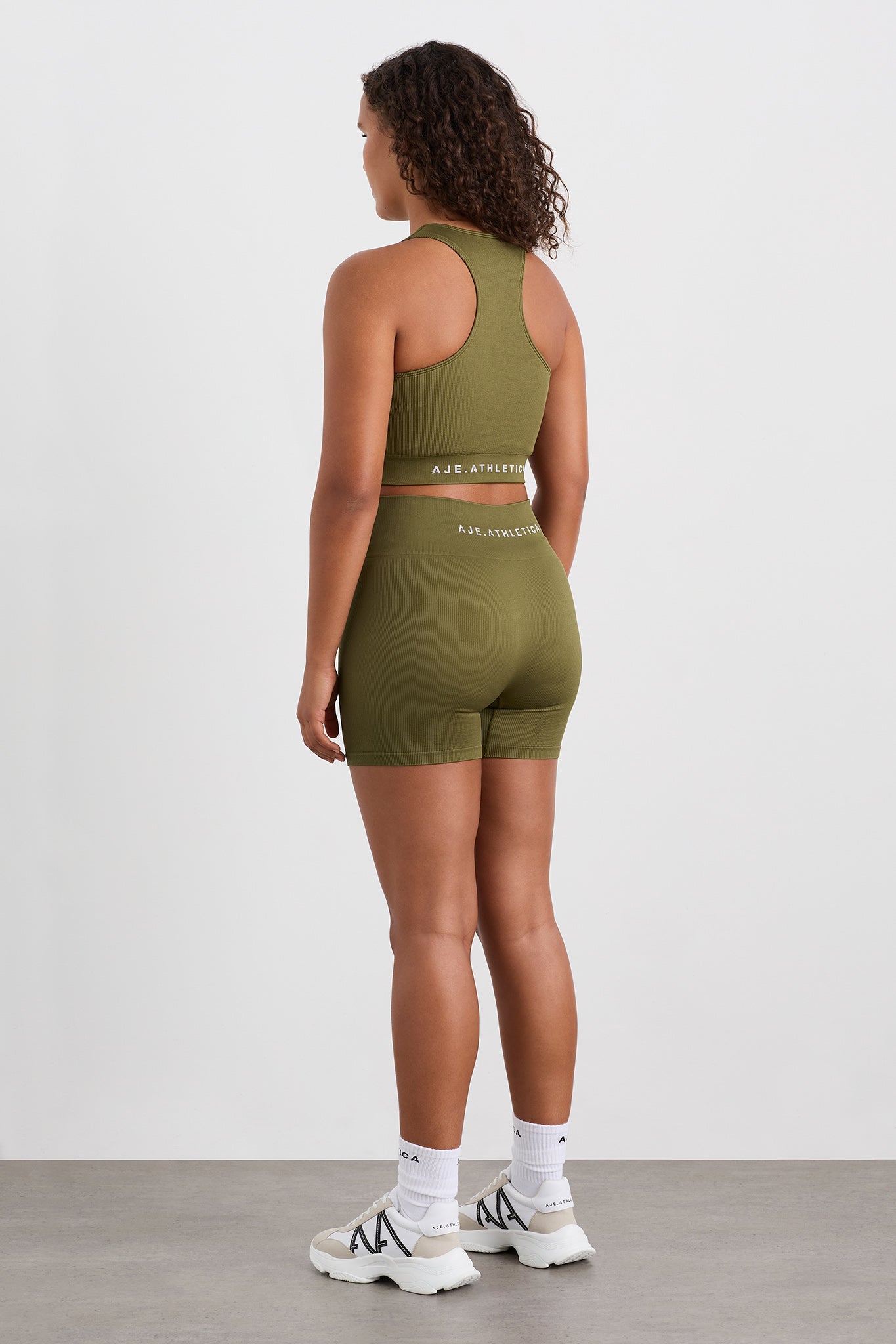 242AA1021_DP-KHAKI_8_1696310520