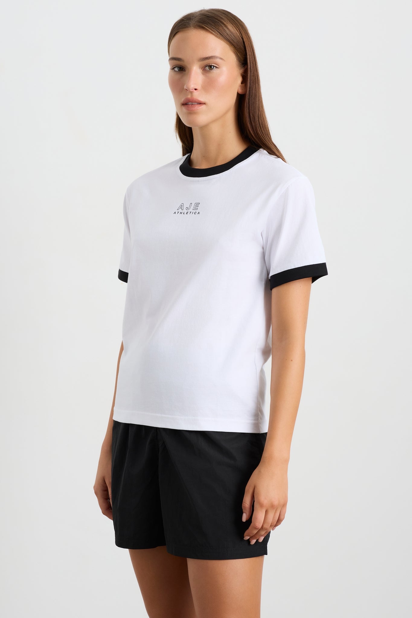242AA1038_WHT-BLK_1_1698722058
