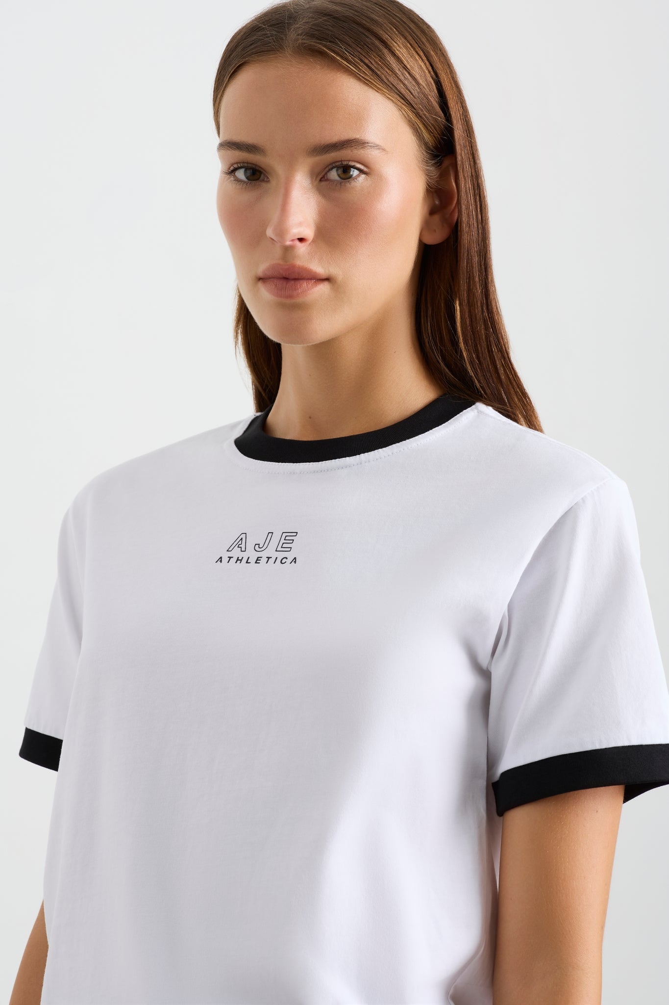 242AA1038_WHT-BLK_4_1698722058
