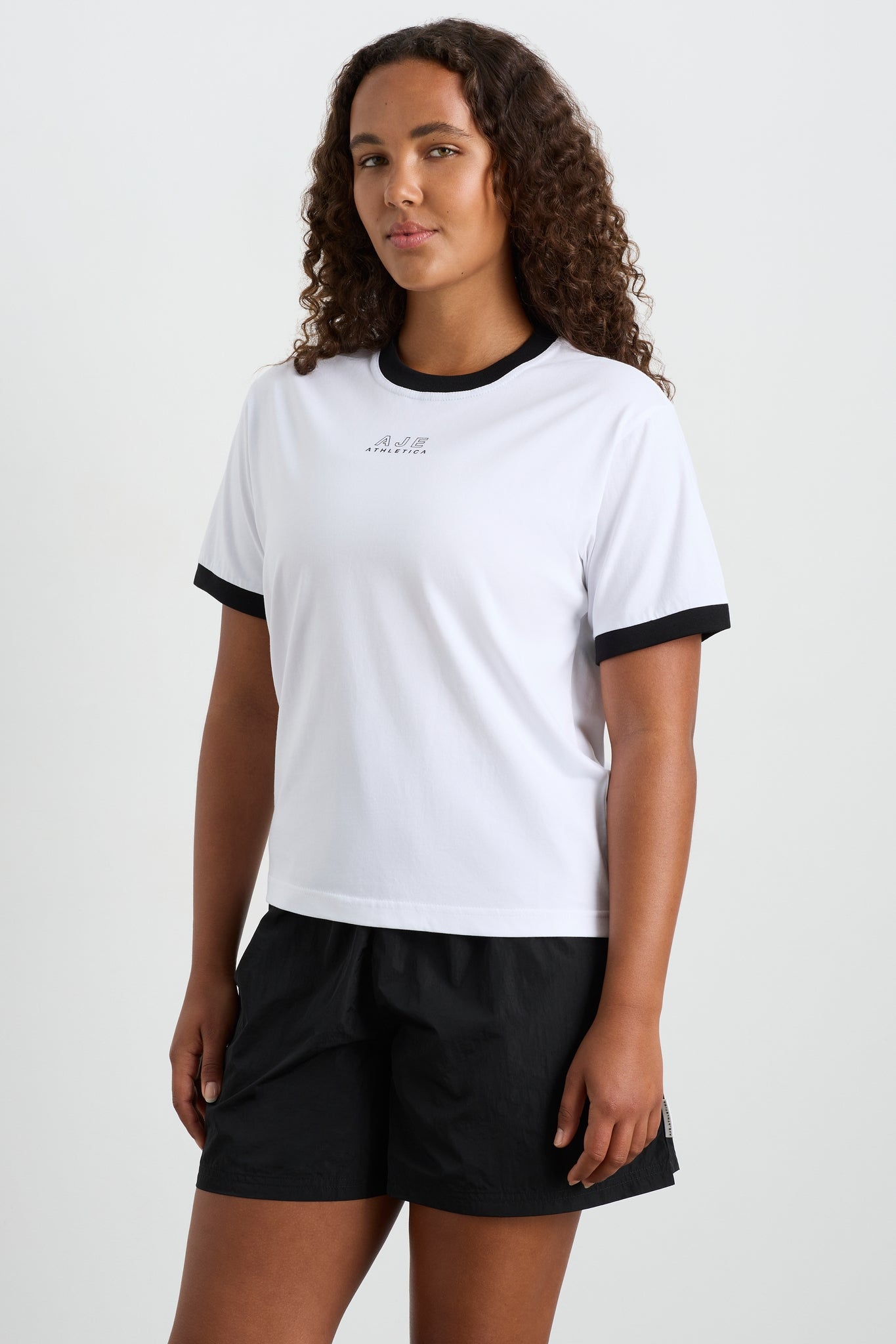 242AA1038_WHT-BLK_6_1698722060