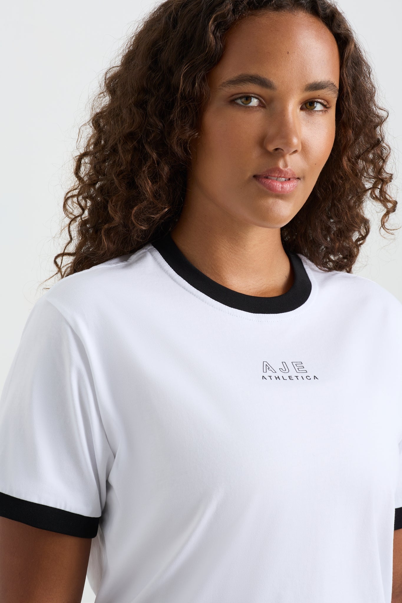 242AA1038_WHT-BLK_8_1698722061