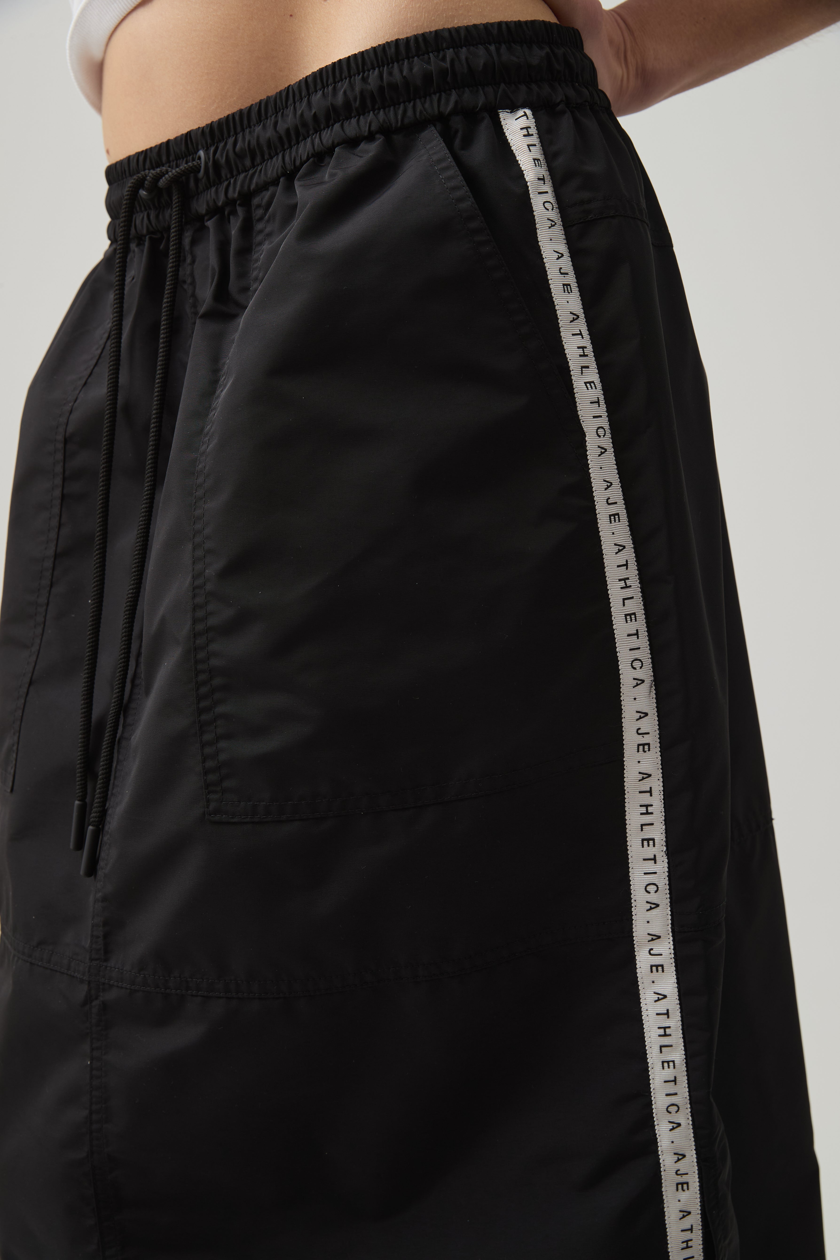 242AA4005_BLK_7_1721020437