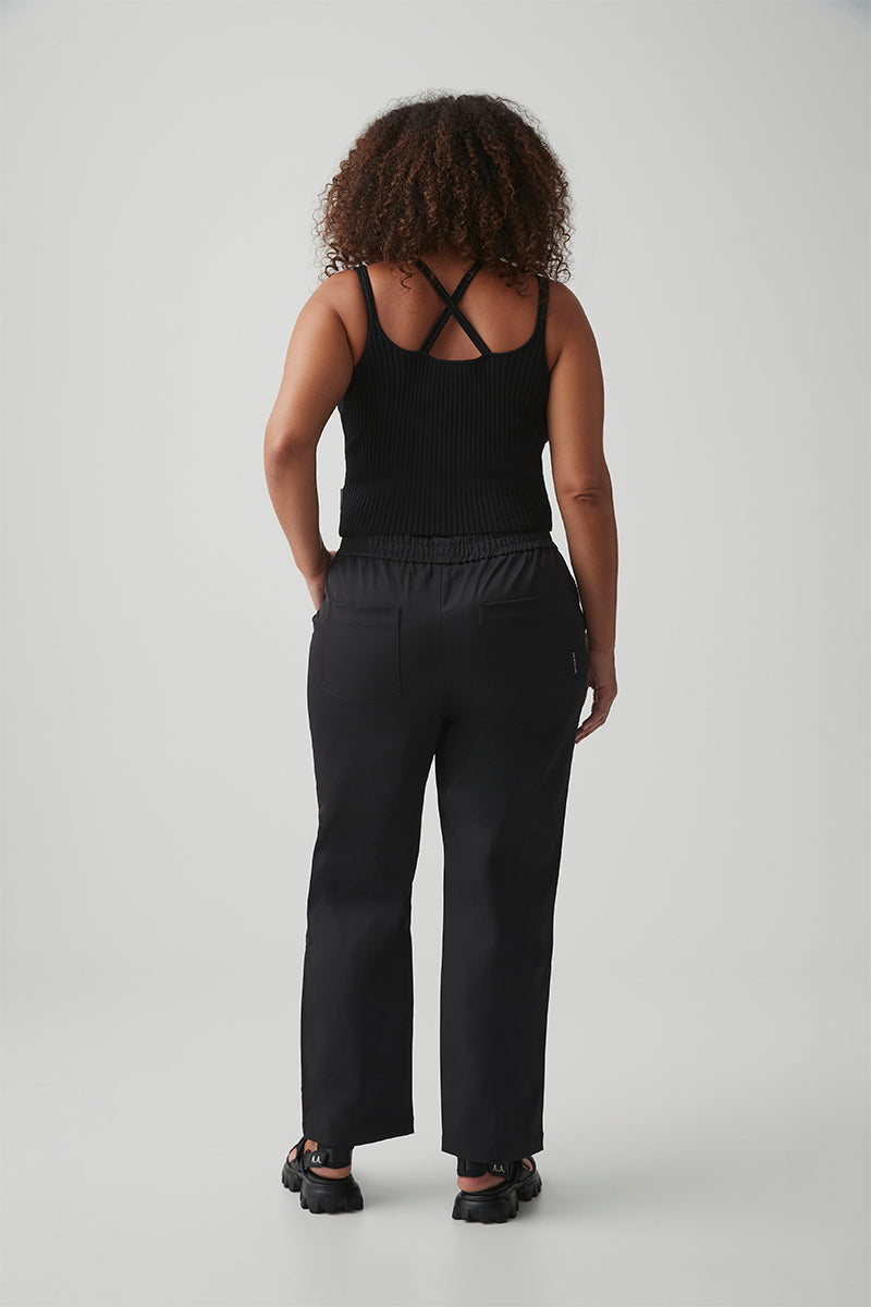 243AA3027_BLK_14_1705451470