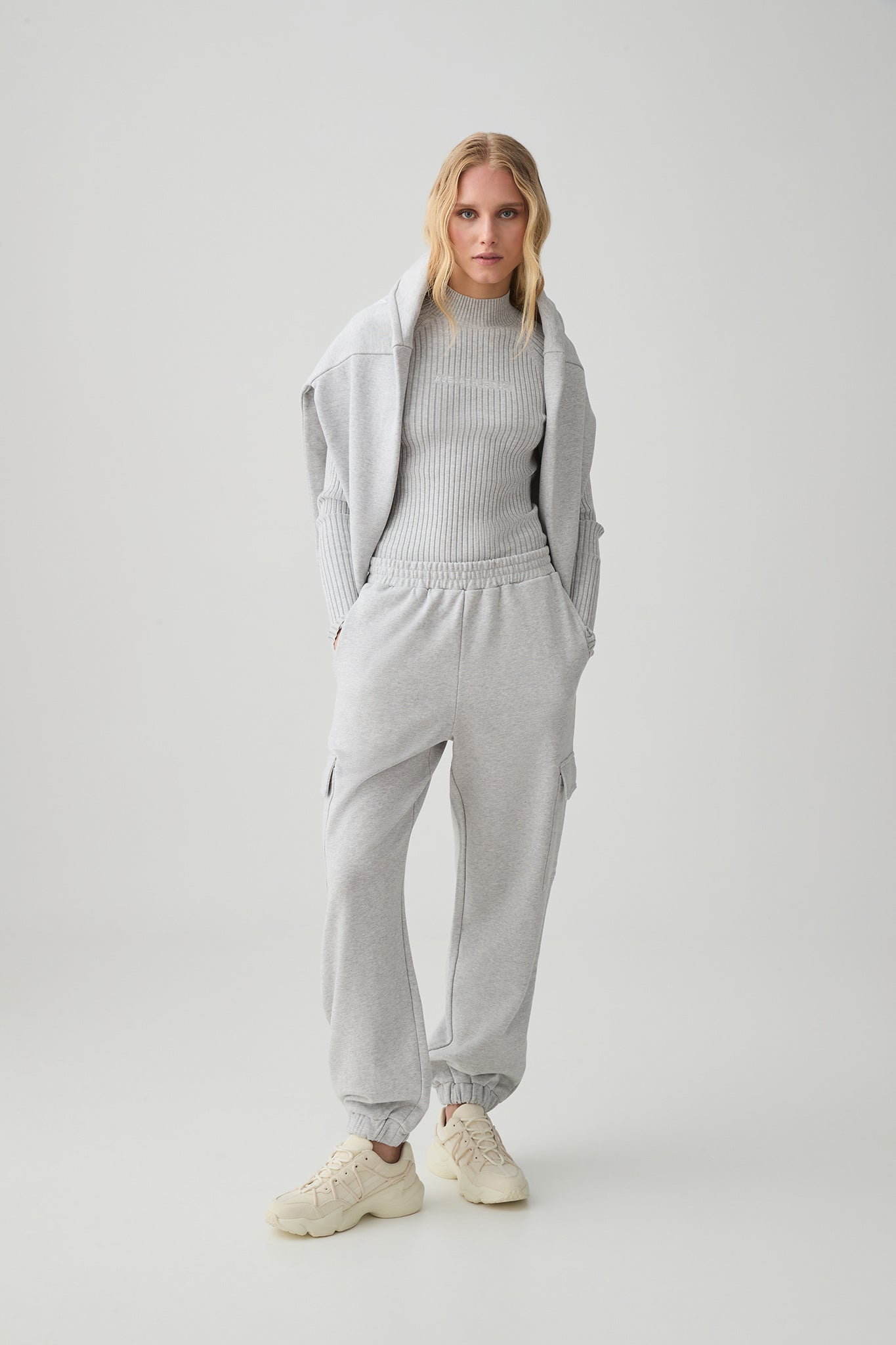 244AA3022_GRY-MAR_6_1710893680