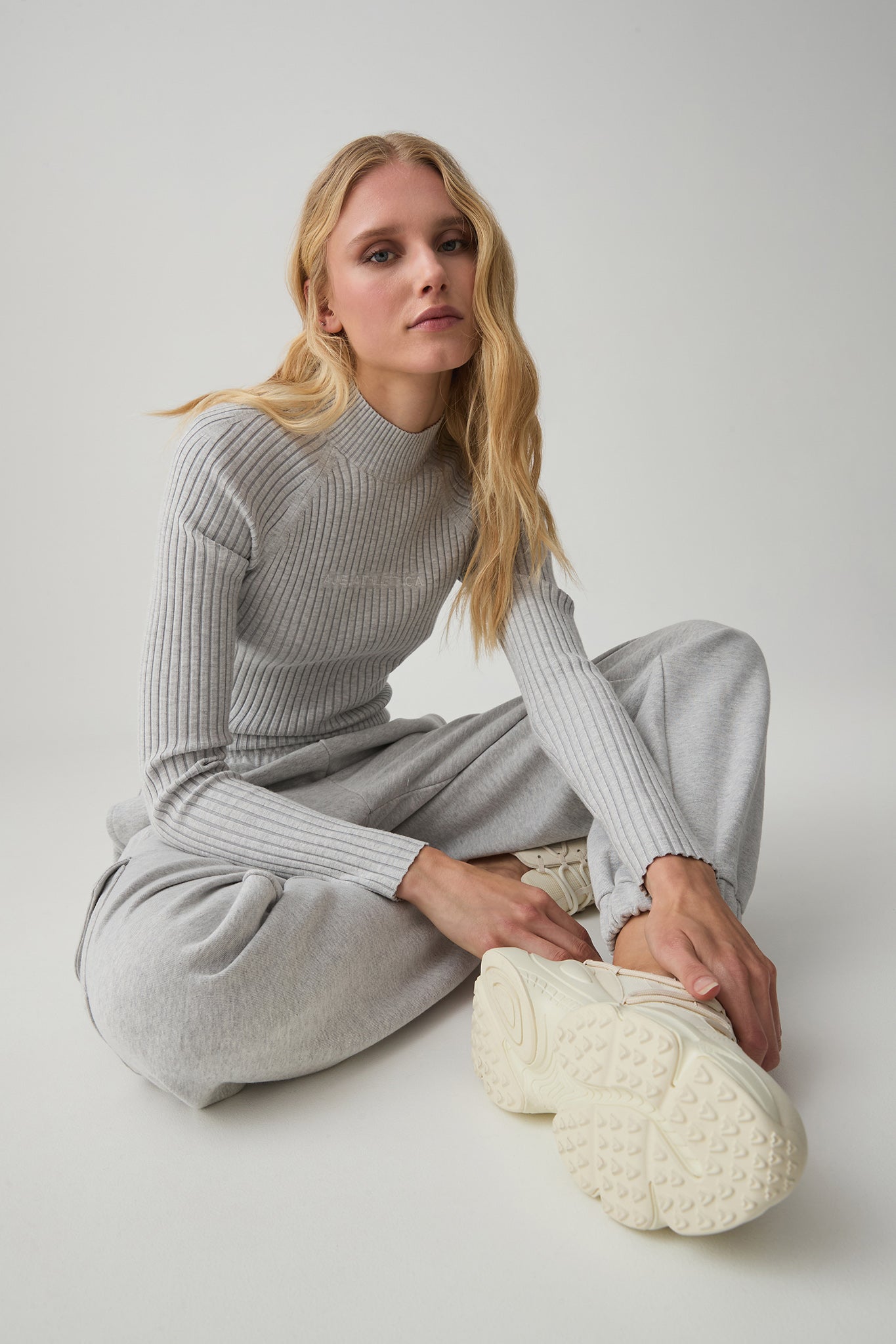 244AA3022_GRY-MAR_7_1710893752