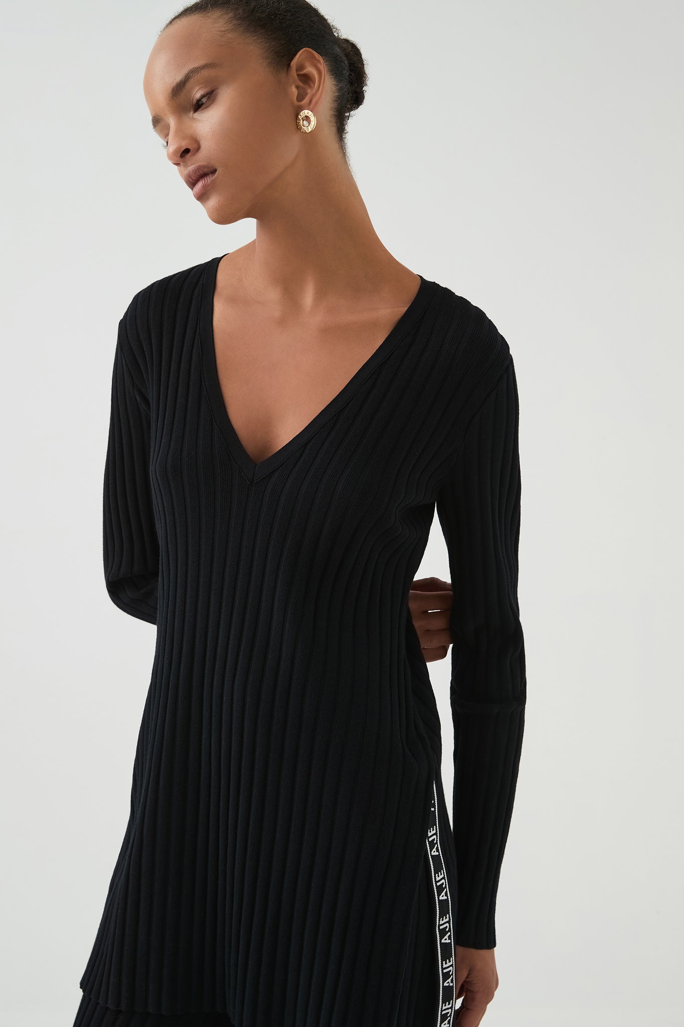 24AW1206_BLK_4_1743479637