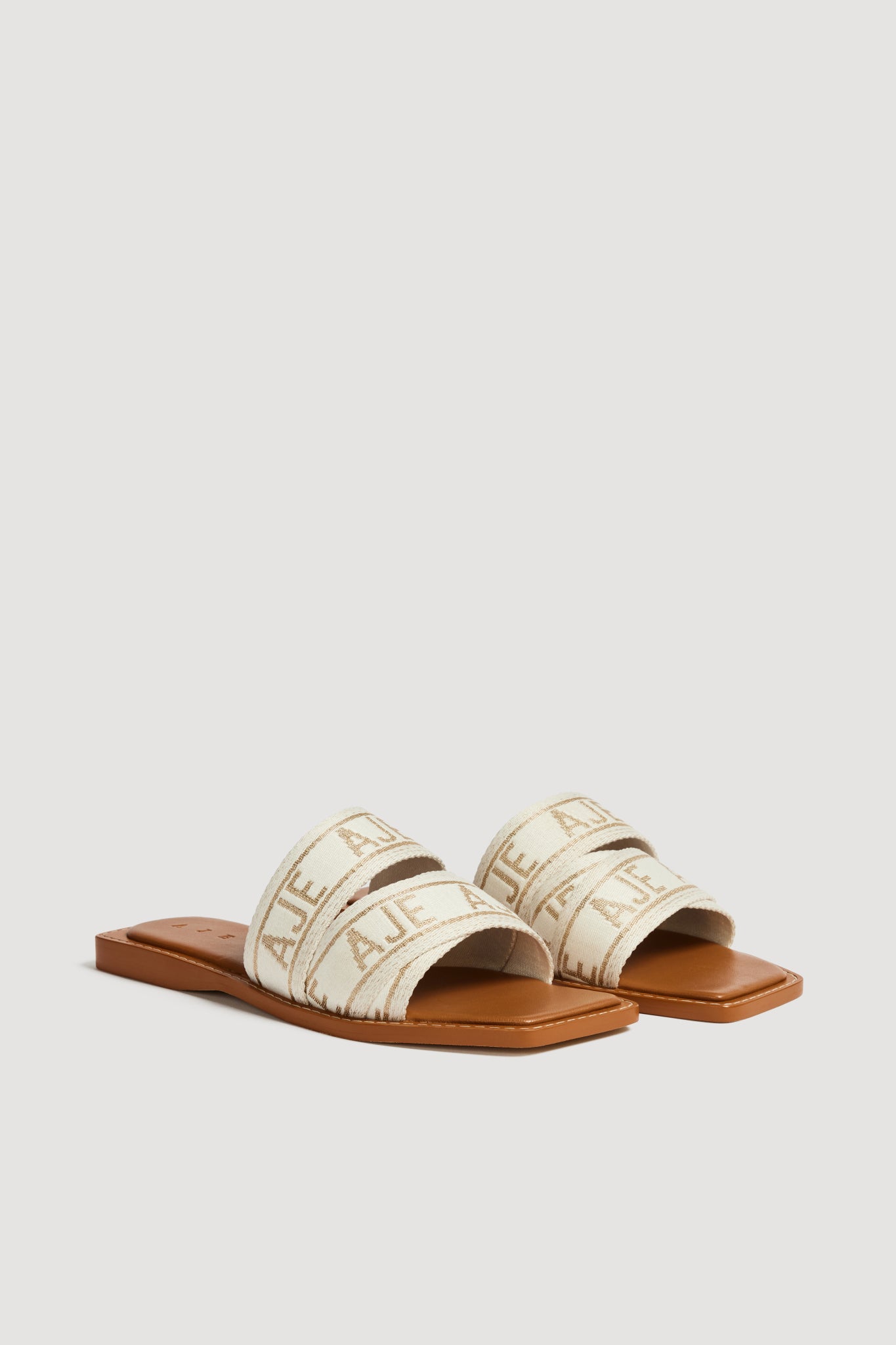 24CO7214_GLD_4_1758714937