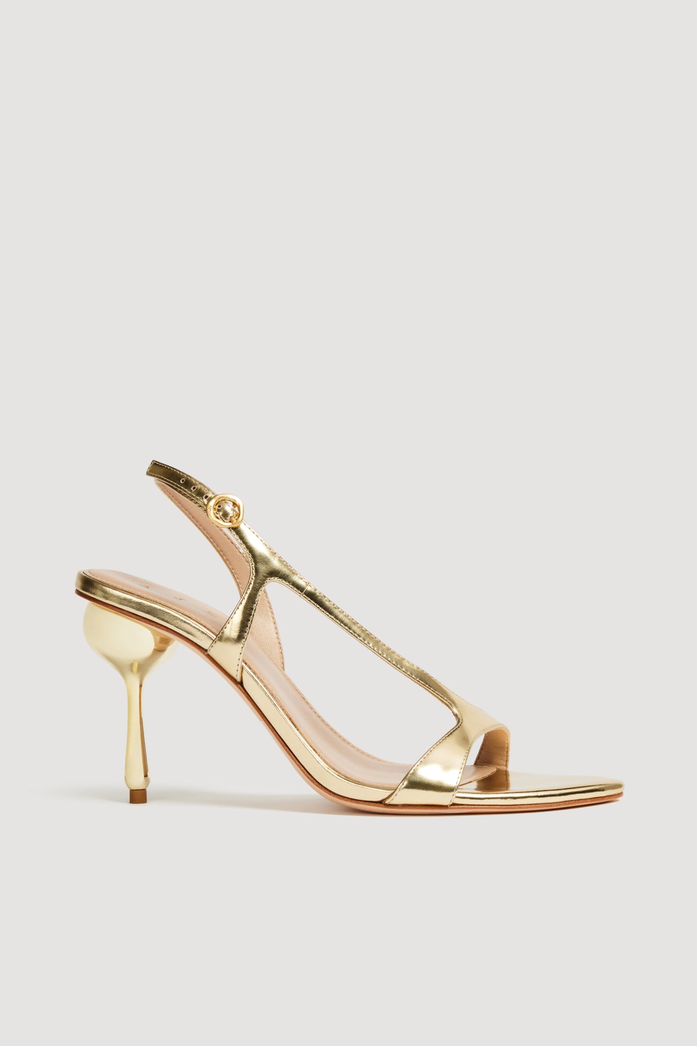 24RE7000_GLD_2_1758715066