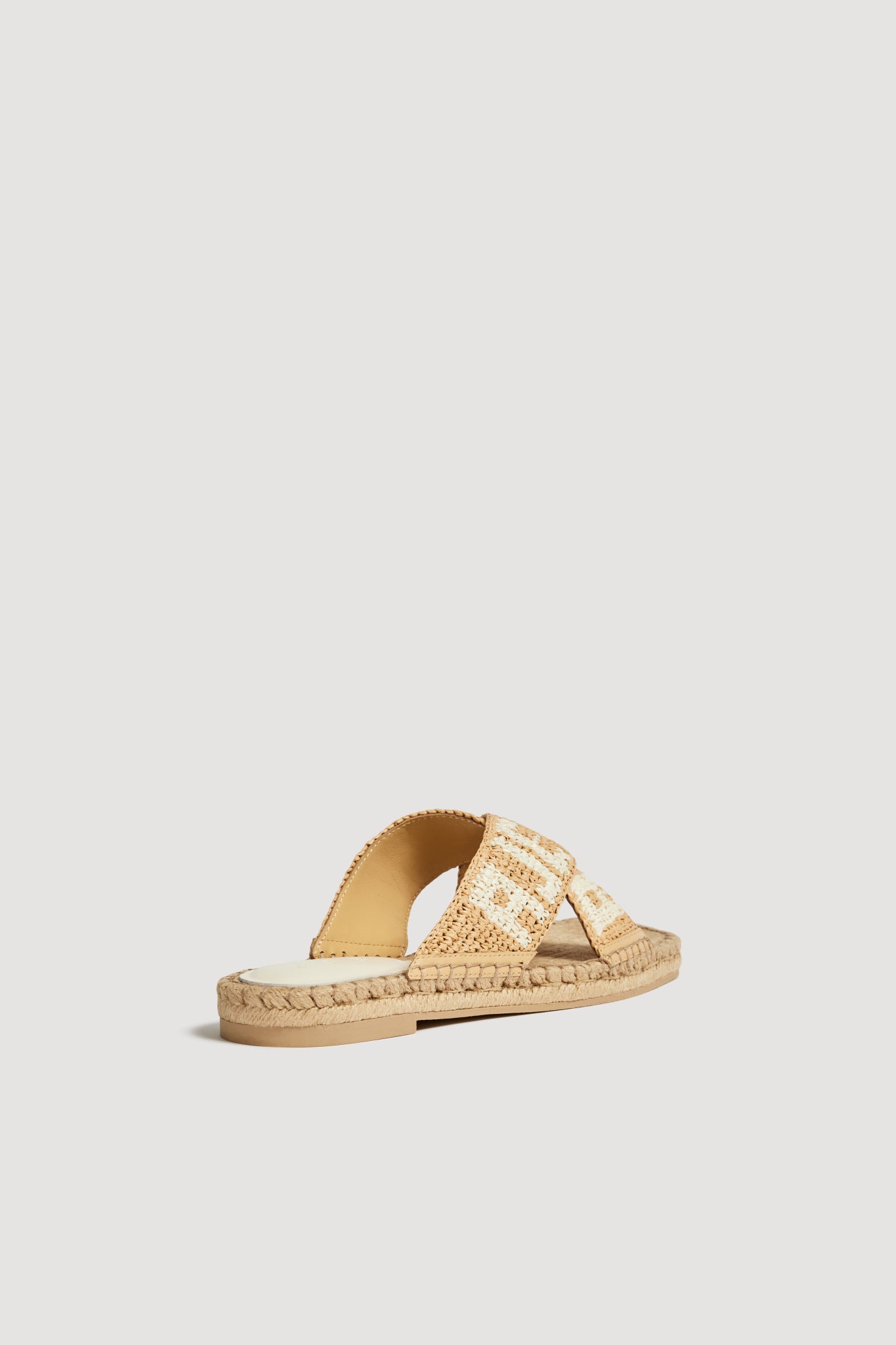 24RE7084_NAT-IVRY_3_1758715154