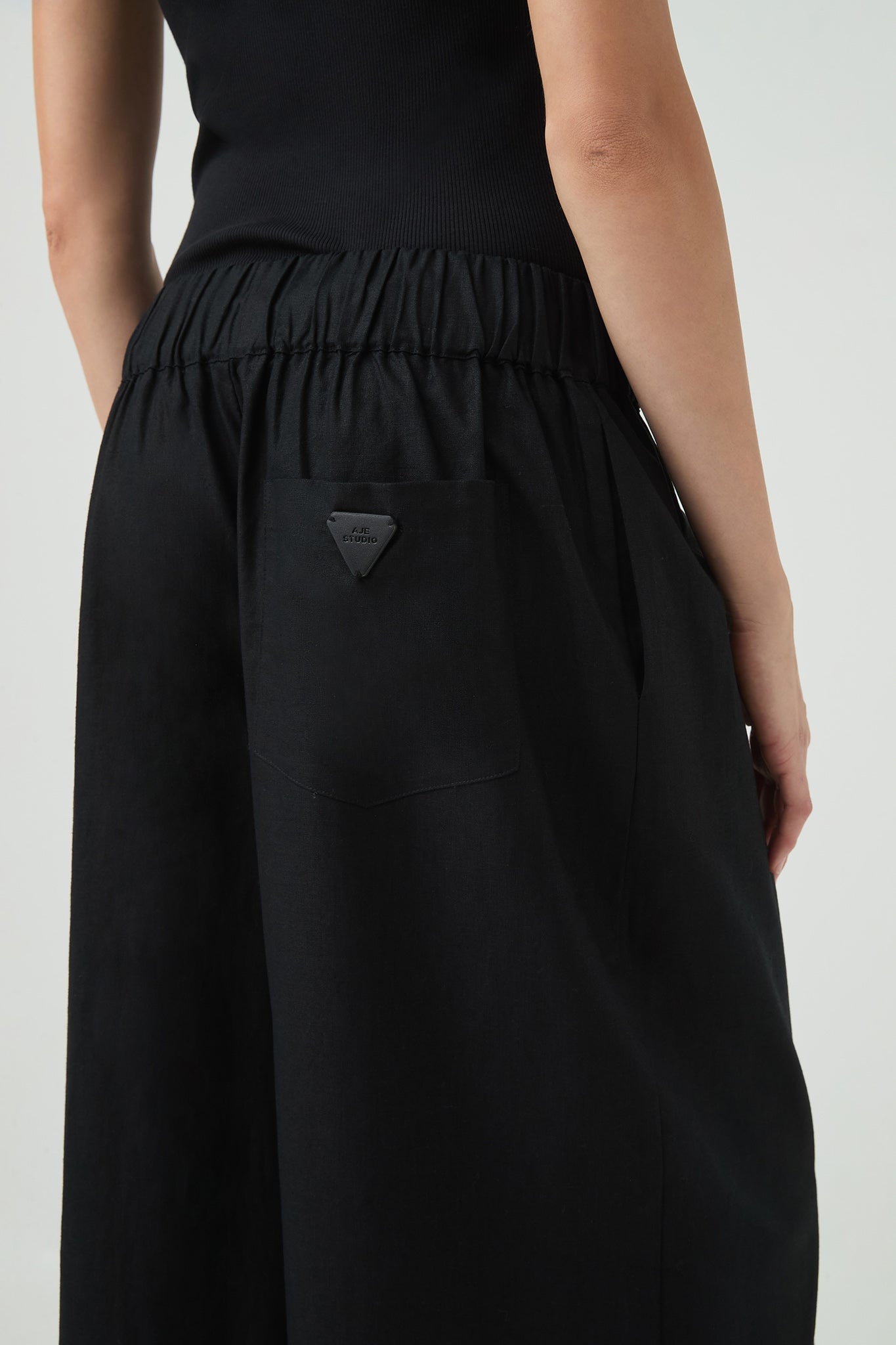 252AS3012_BLK_5_1743556390