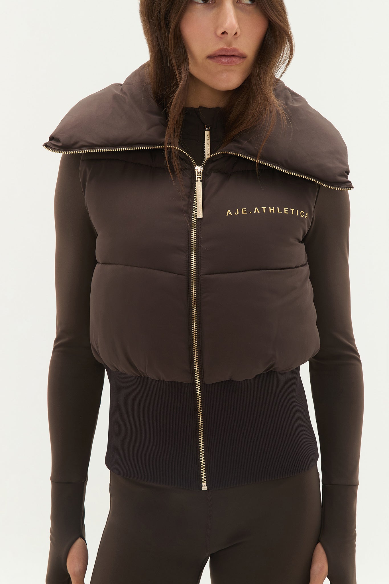 253AA2008_CHOC_4_1750813605