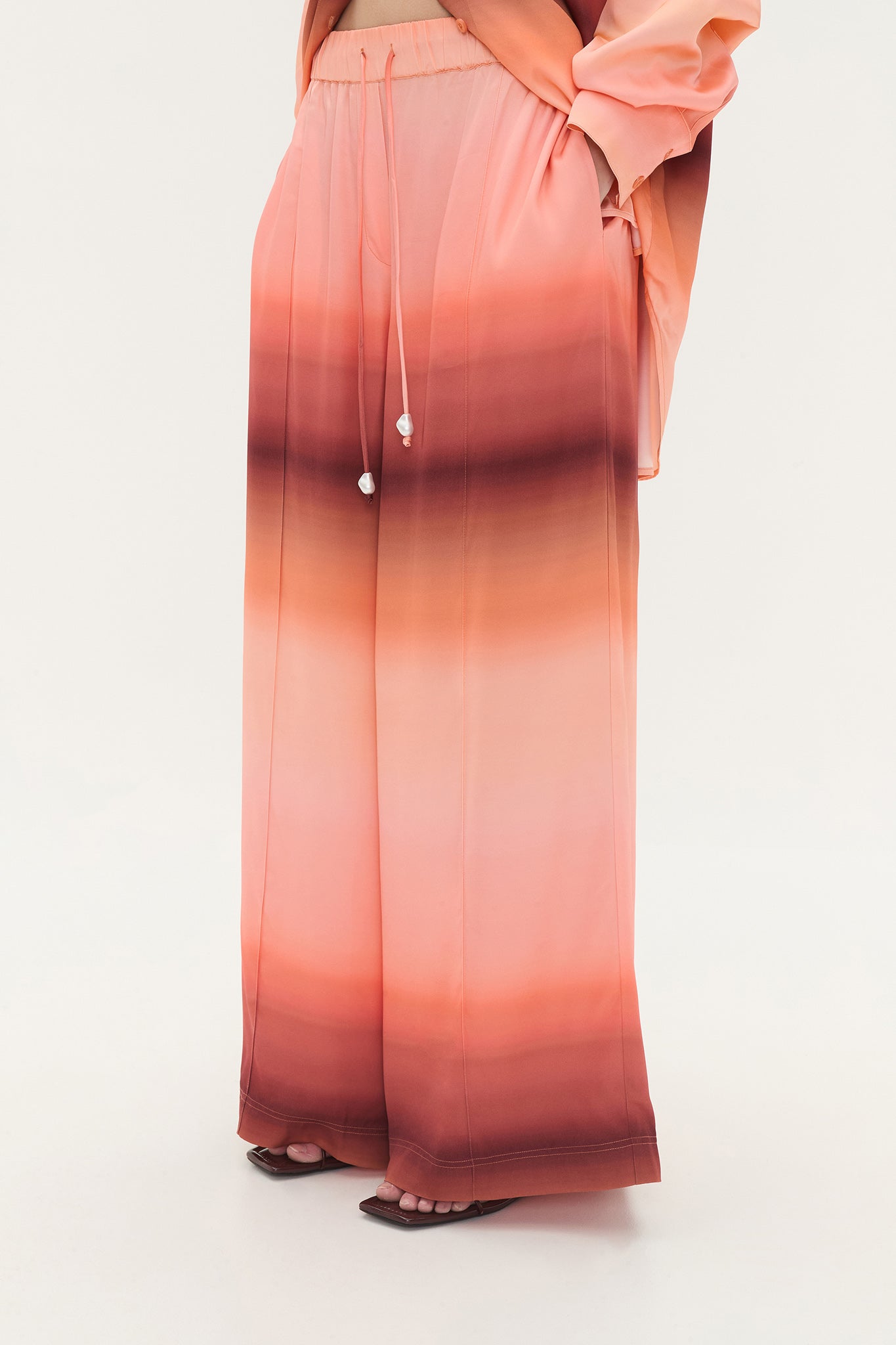 253AS3017_SUNSET_5_1753141773