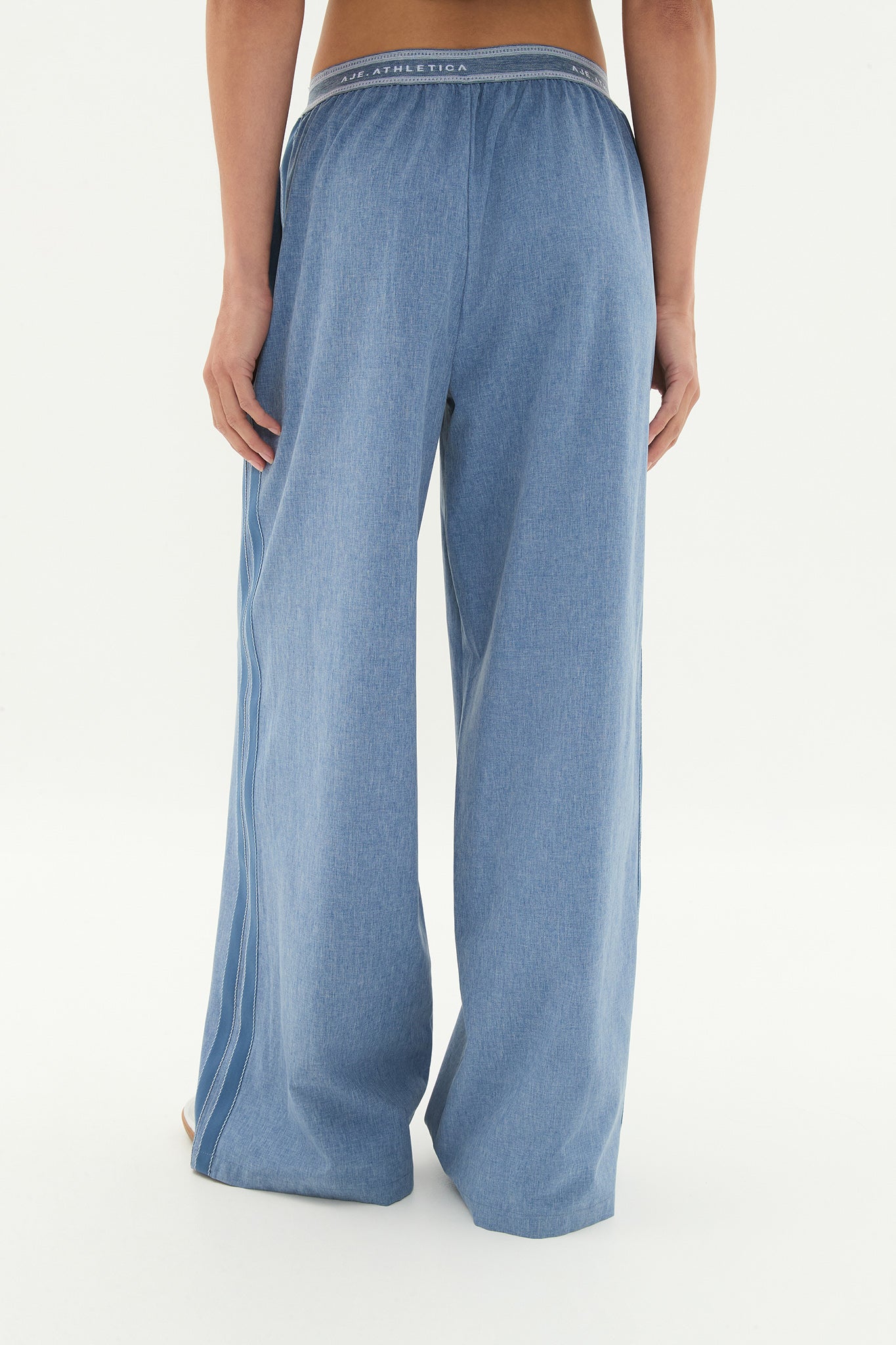 254AA3018_WSH-BLUE_5_1750741345