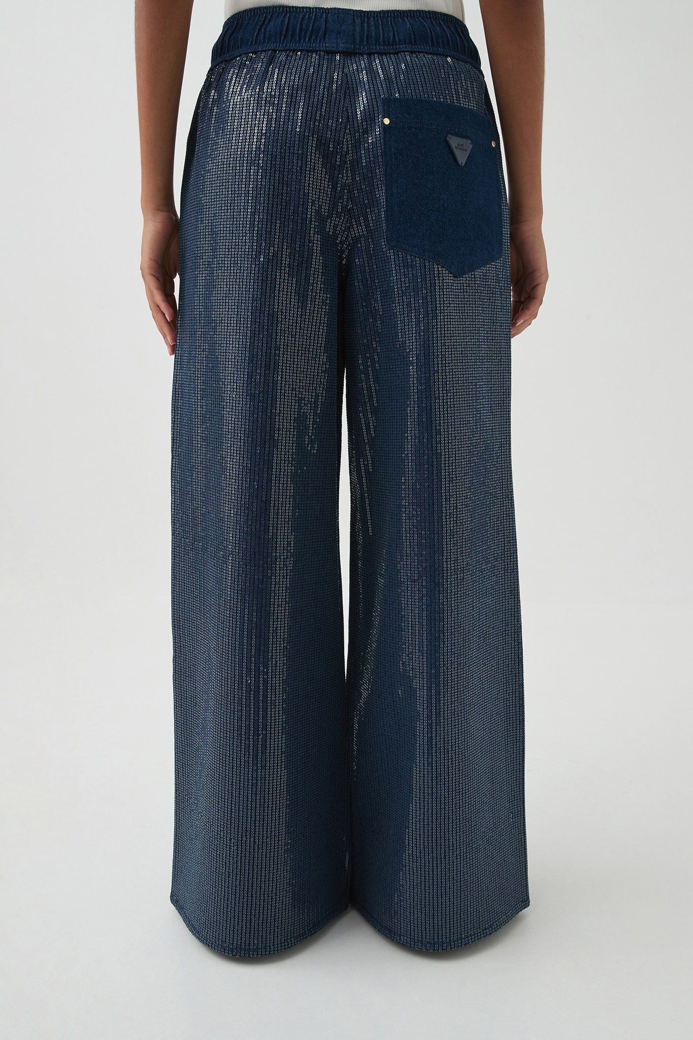 254AS3002_NIGHT-SKY_5_1745373510