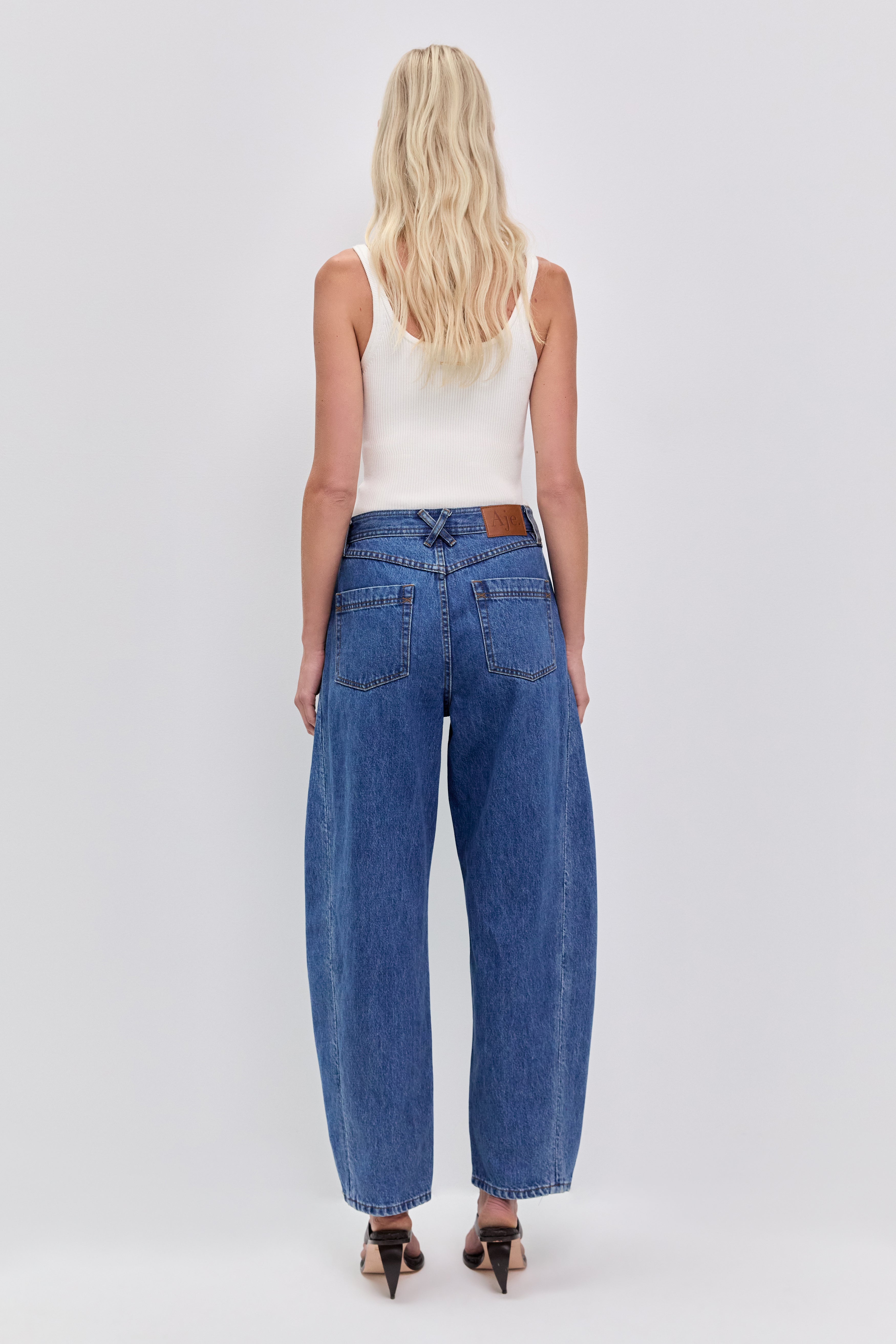 Stevie Barrel Ankle Jean