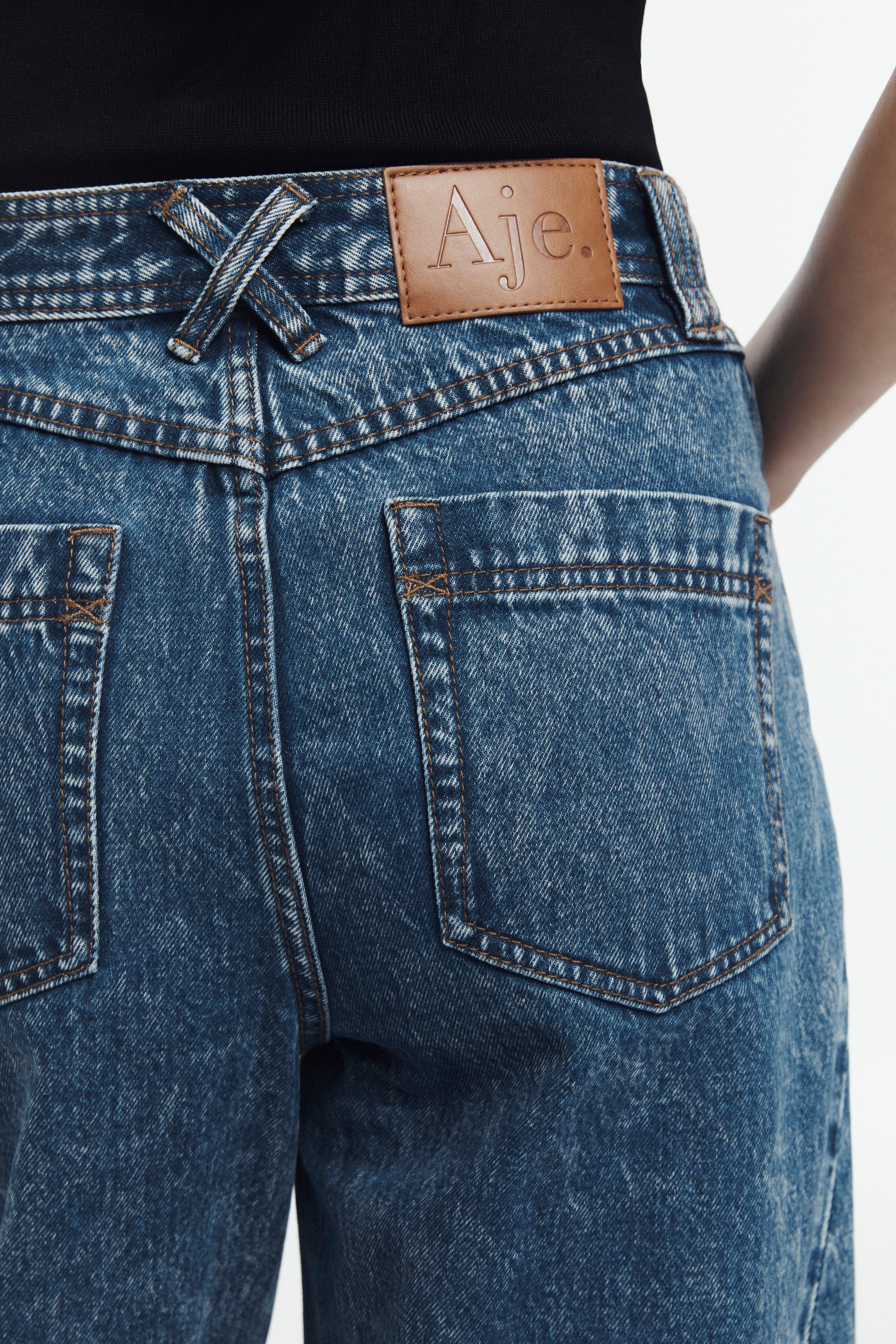 Stevie Barrel Ankle Jean
