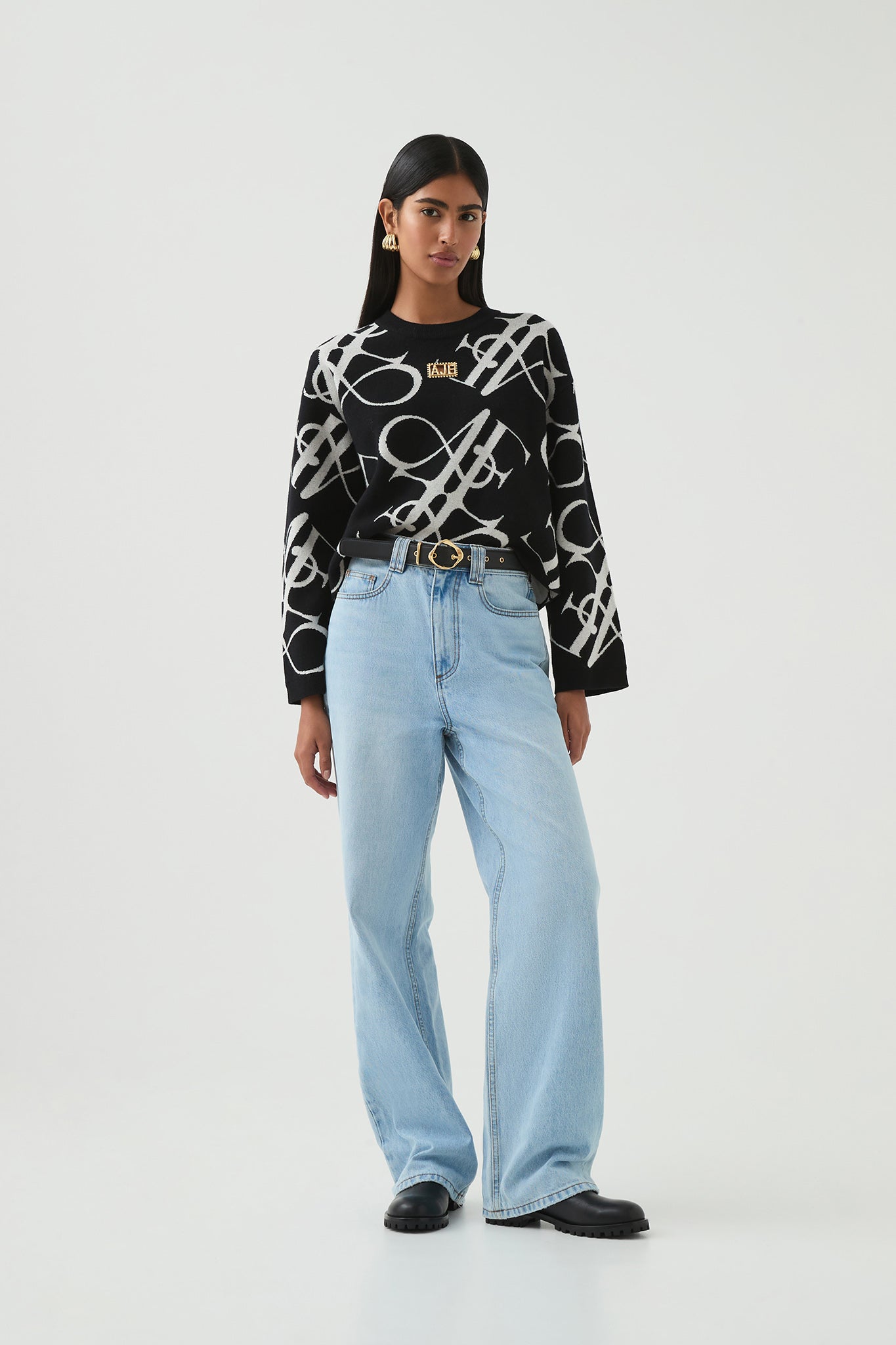 25PF1407_BLK-IVRY_3_1744251216