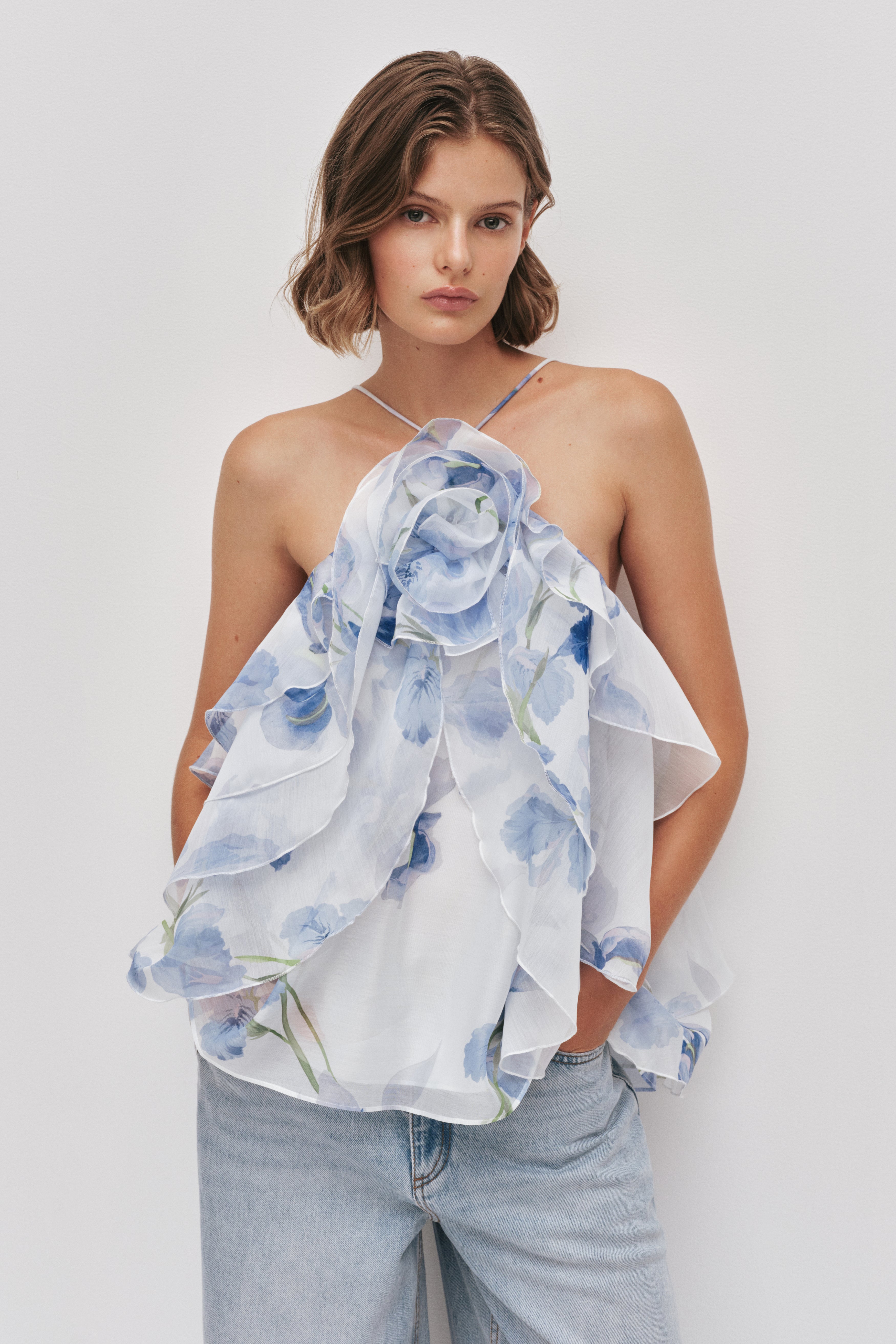 25RE1066_IRIS_3_1770595181