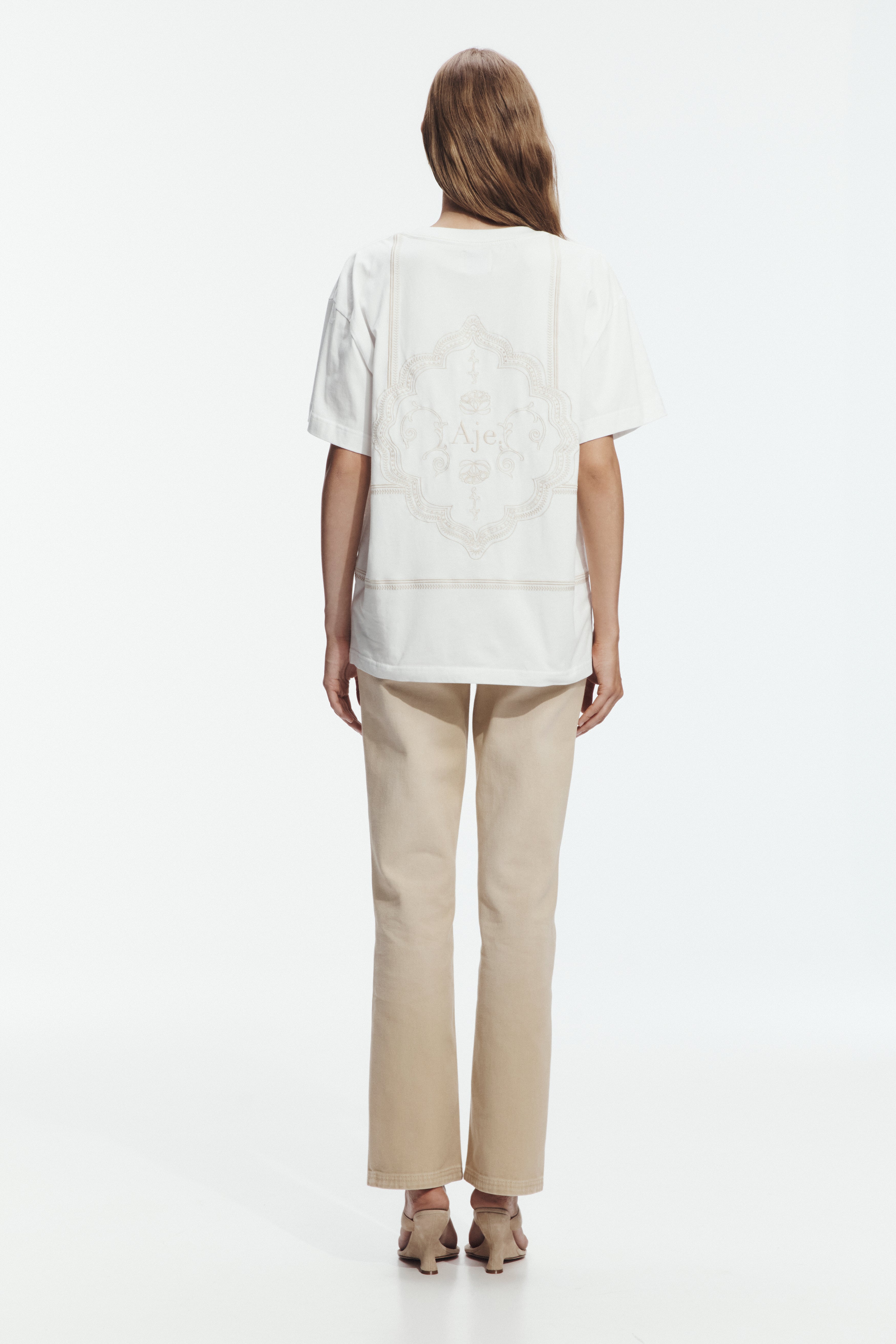 Lotus Tee
