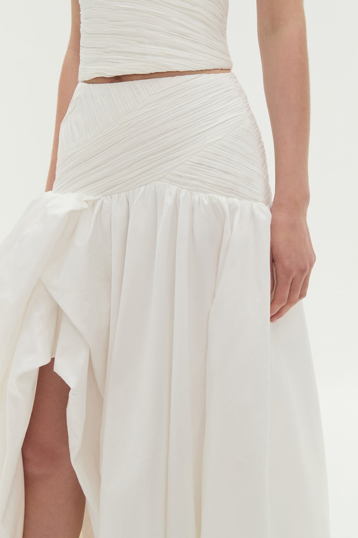 25SS4123_IVRY_8_1754025153