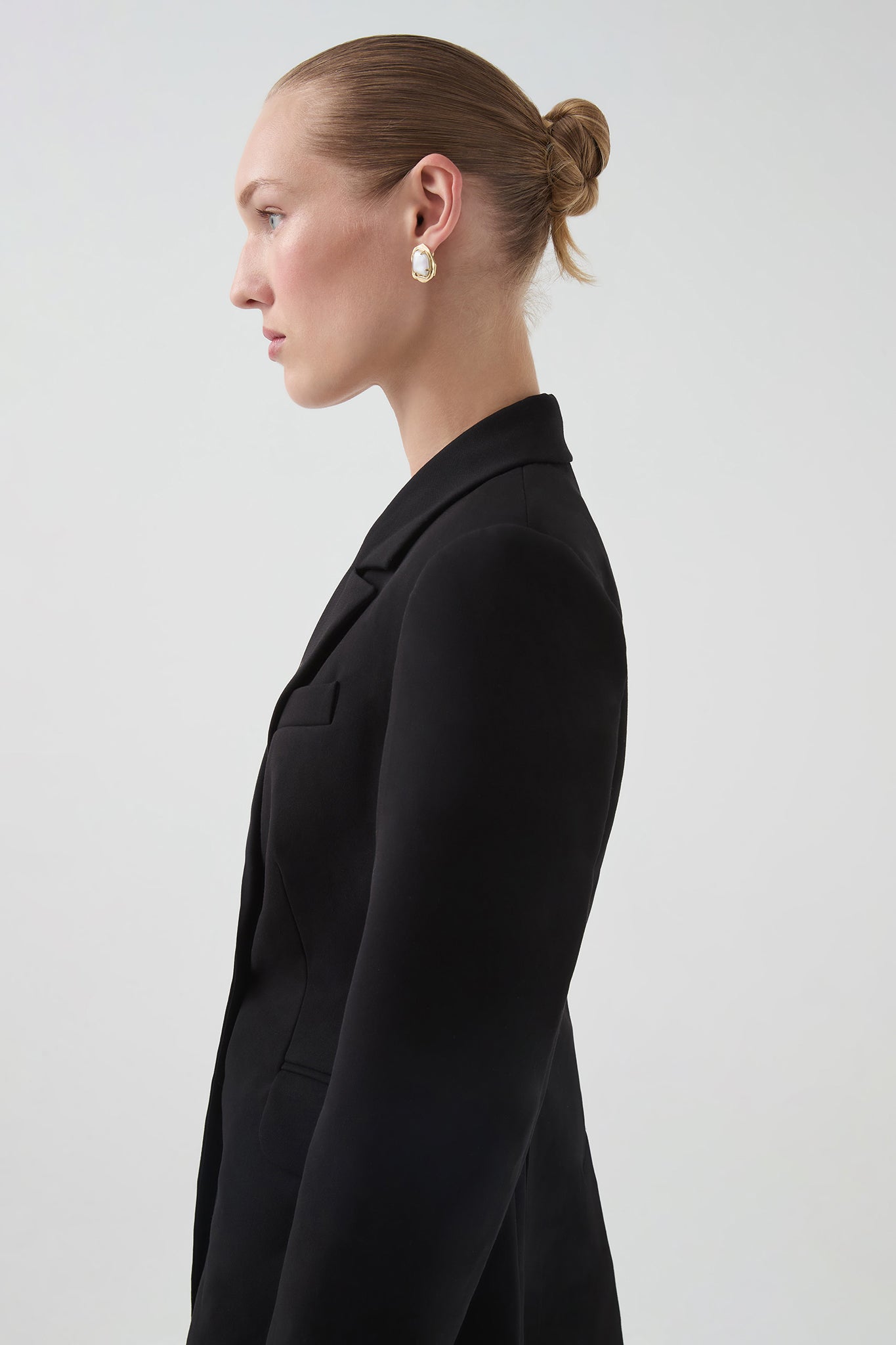 25SU2013_BLK_6_1753747753