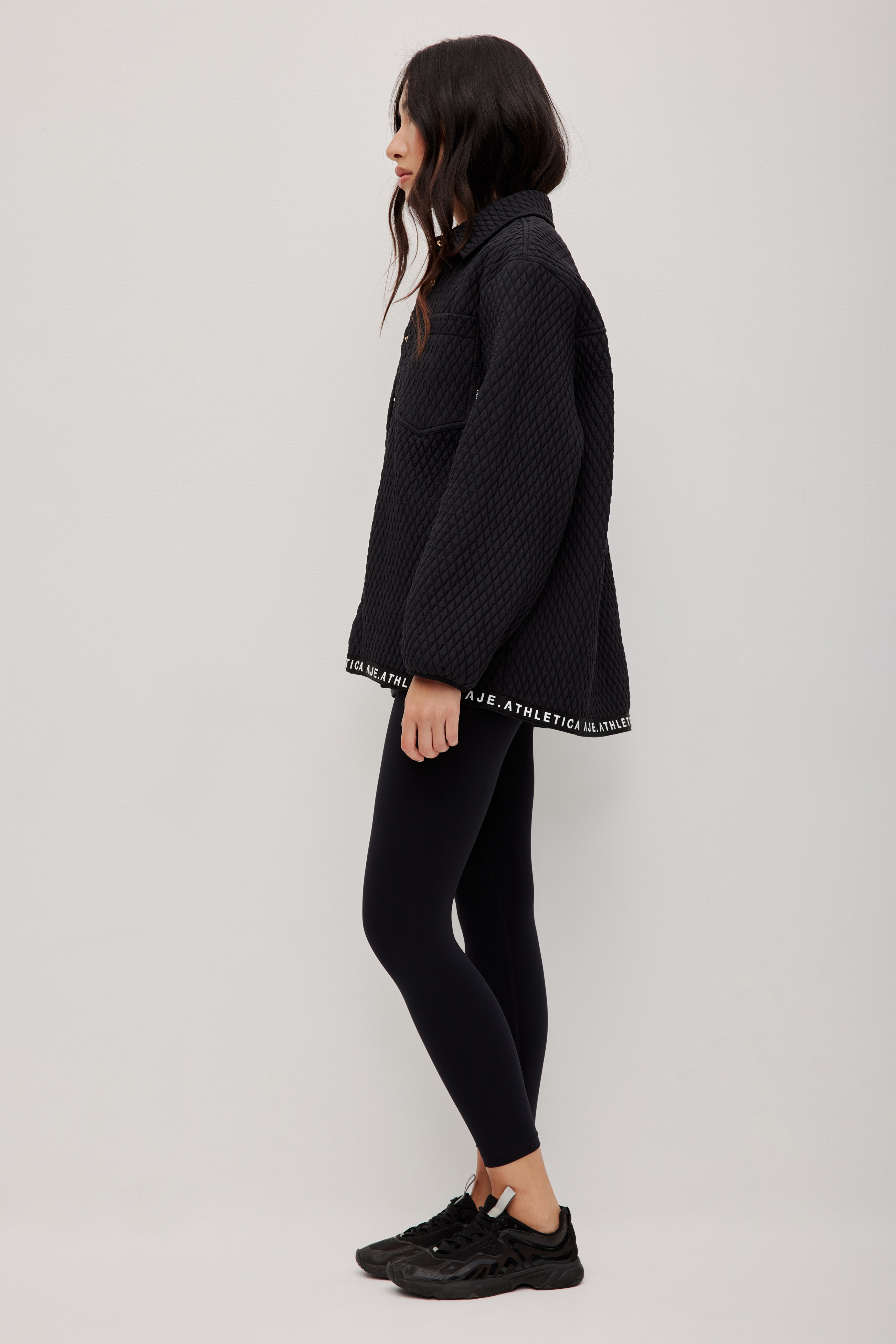 261AA1000_BLK_0079_1771299258