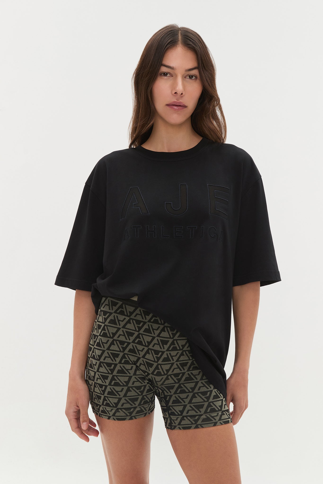 261AA1066_BLK_3_1753674105