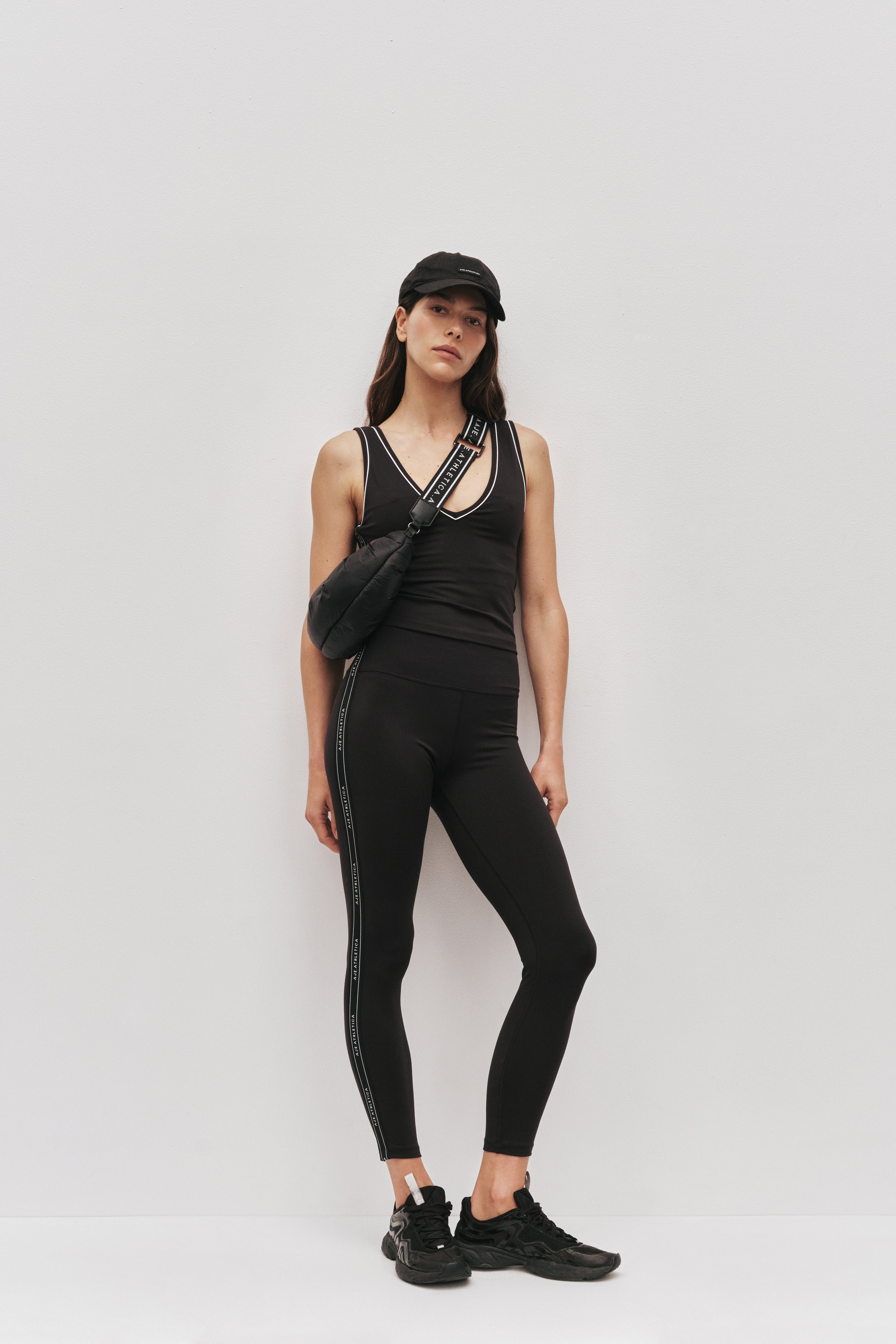 261AA3043_BLK_1_1756813606