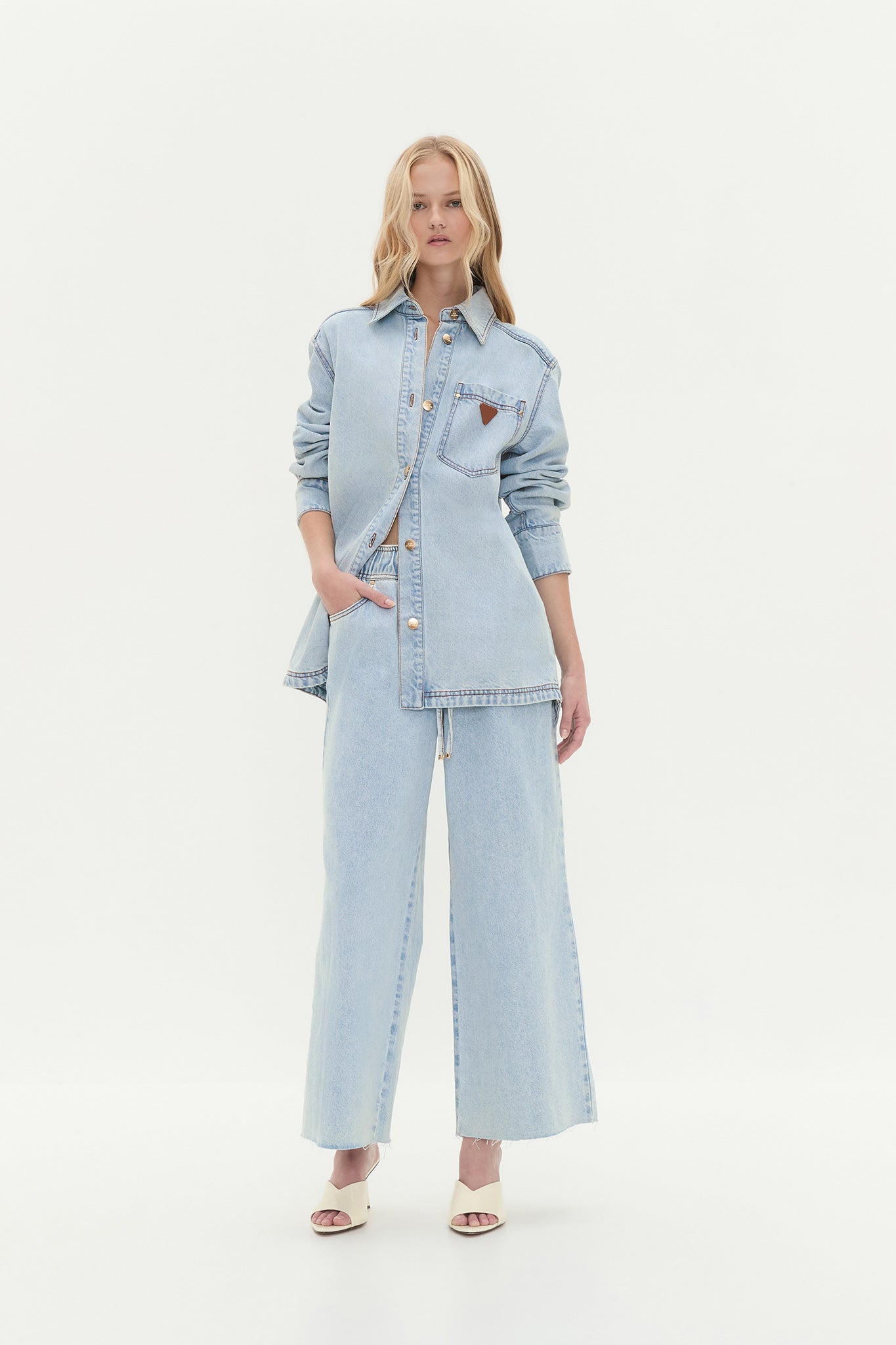 261AS1001_OCN-BLU_3_1752105035