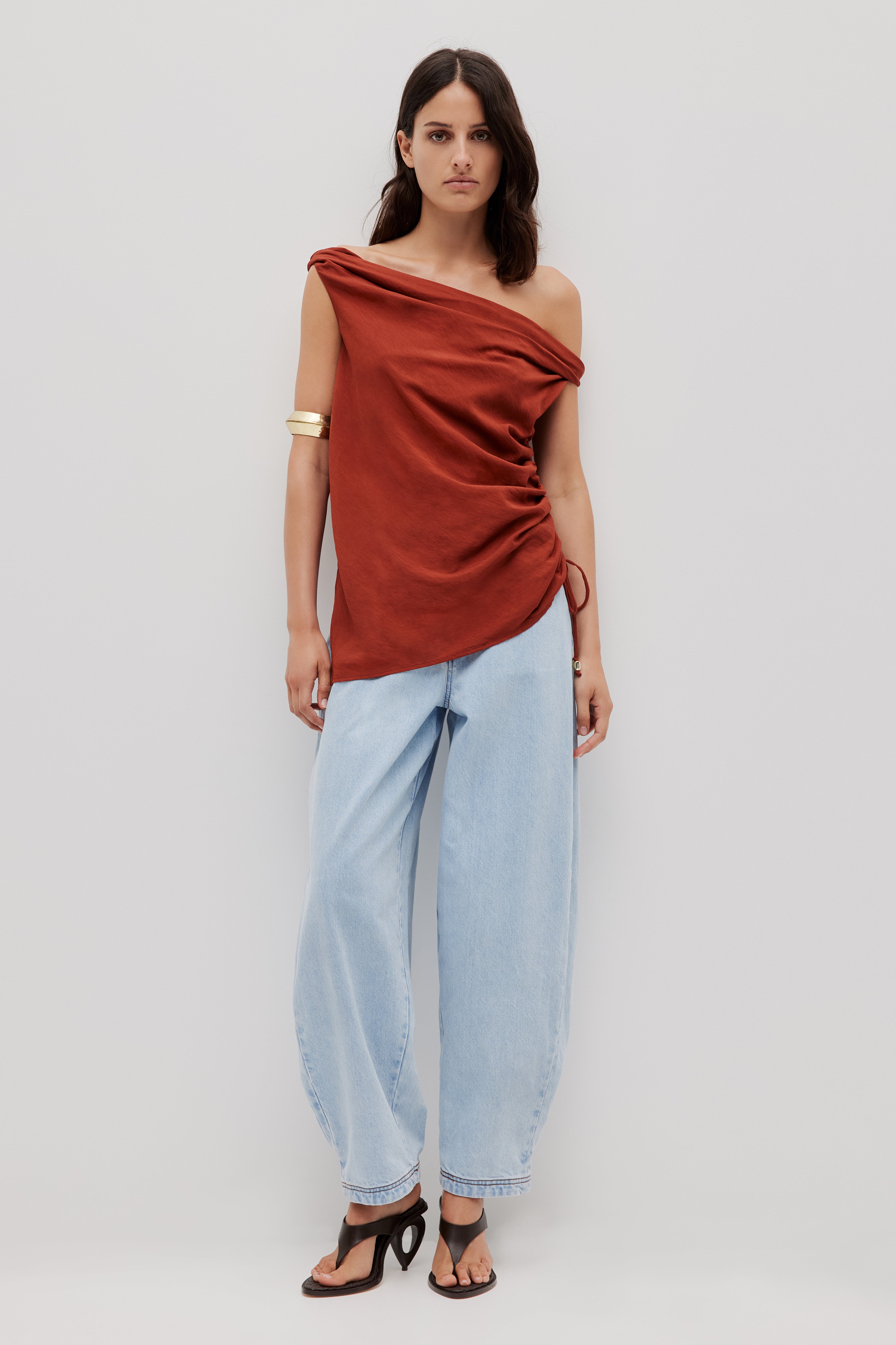 261AS1054_OCHRE_1_1761713225