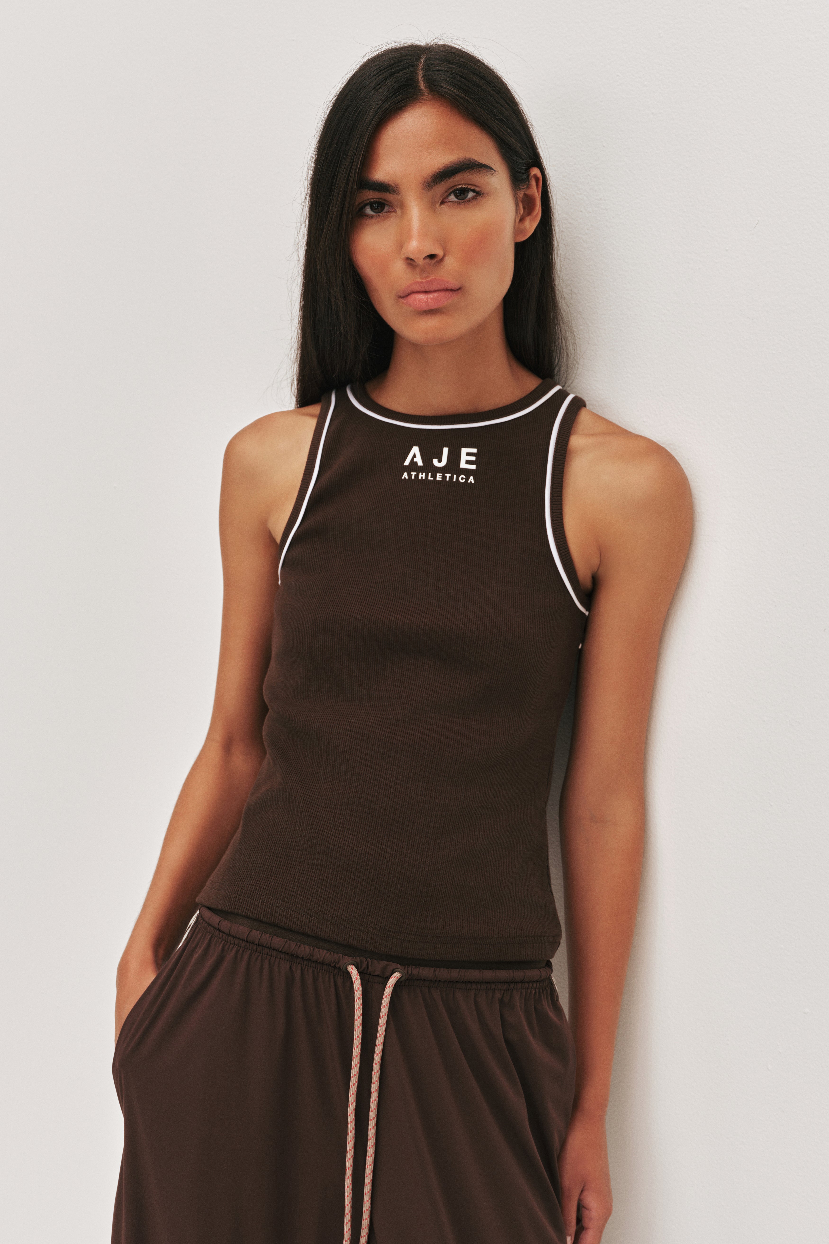 262AA1001_CHOC_4_1764554777