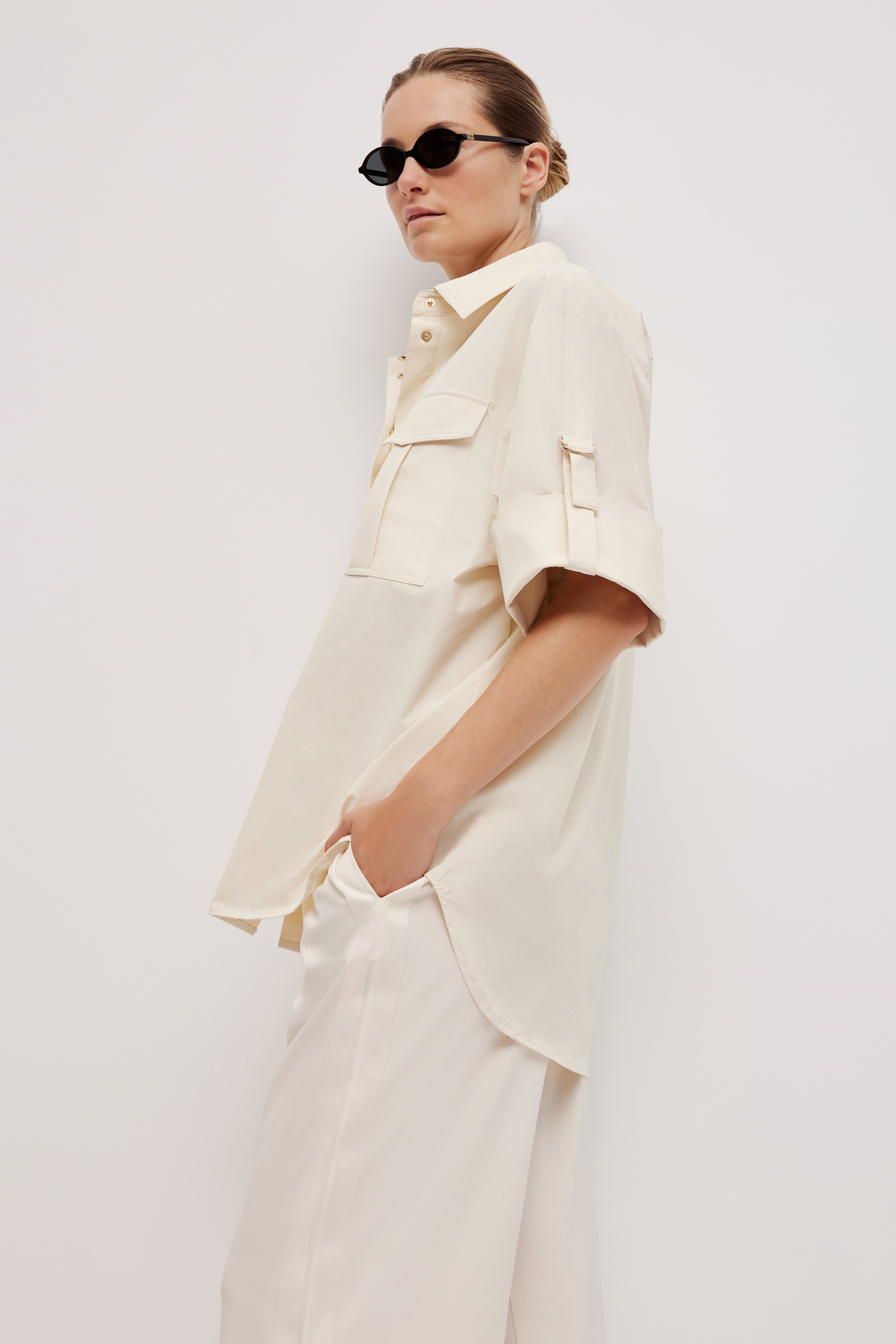 262AA1002_BUTTER_4_1759968465