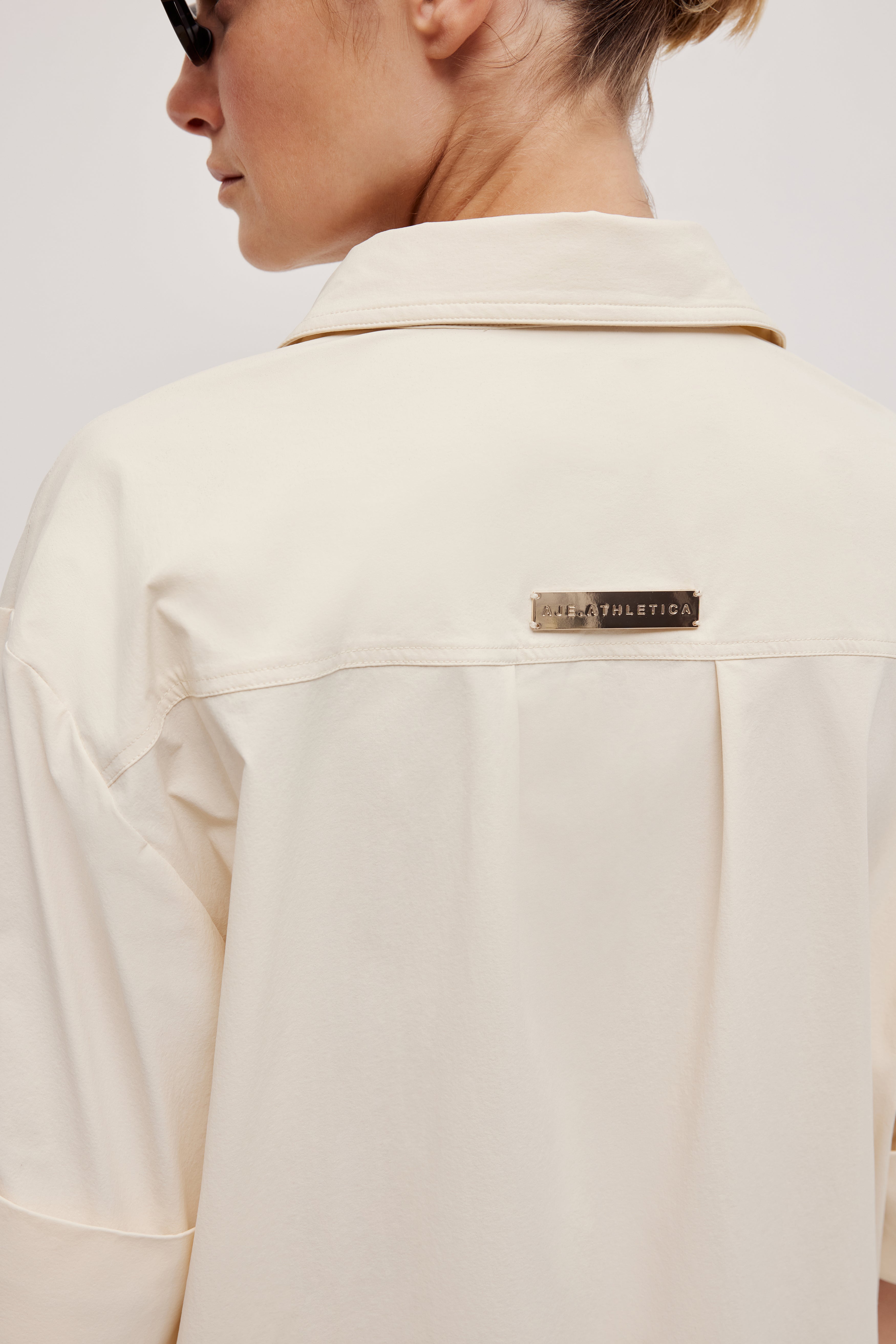 262AA1002_BUTTER_6_1759968452