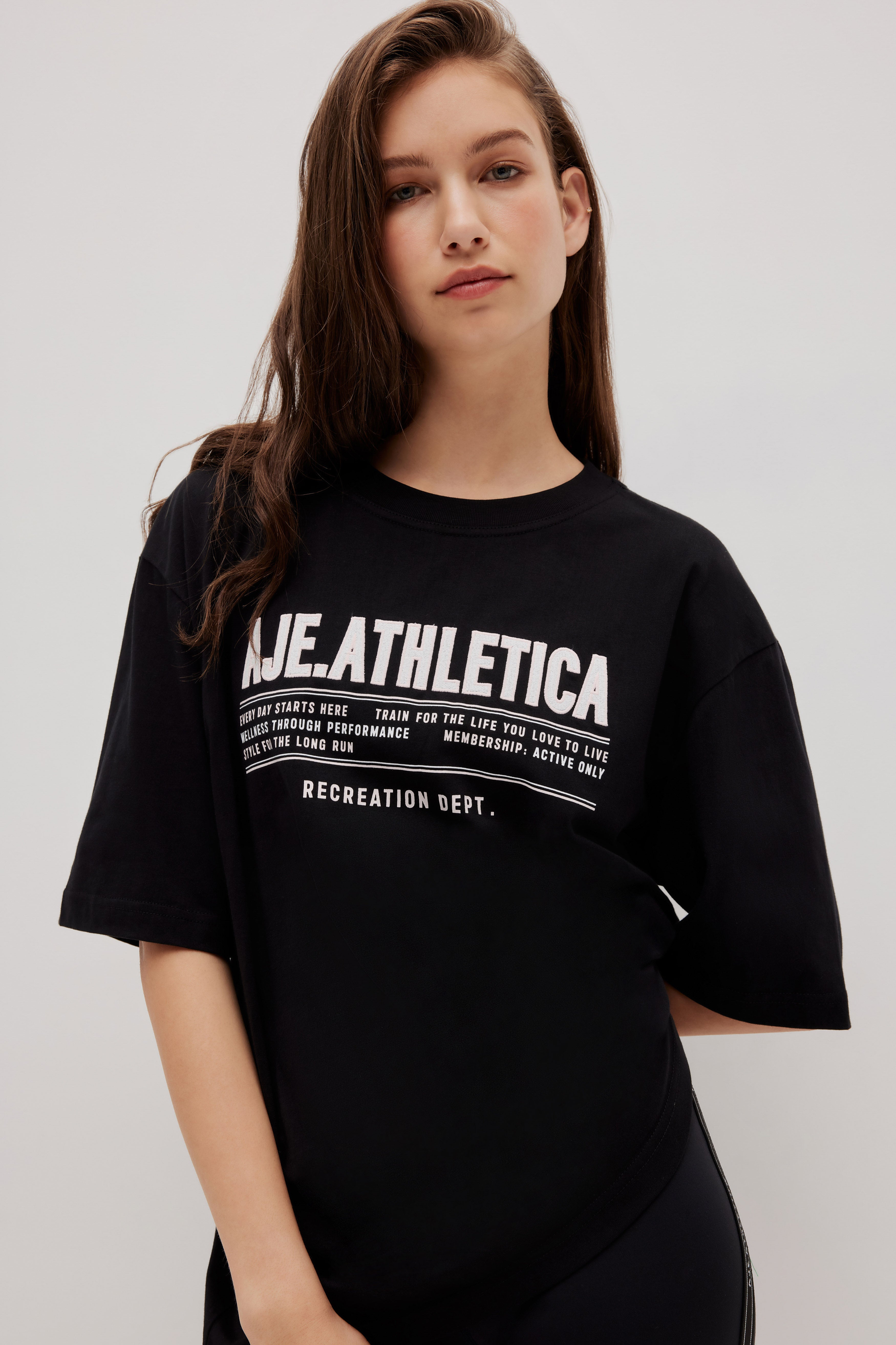 262AA1018_BLK_3_1762209552