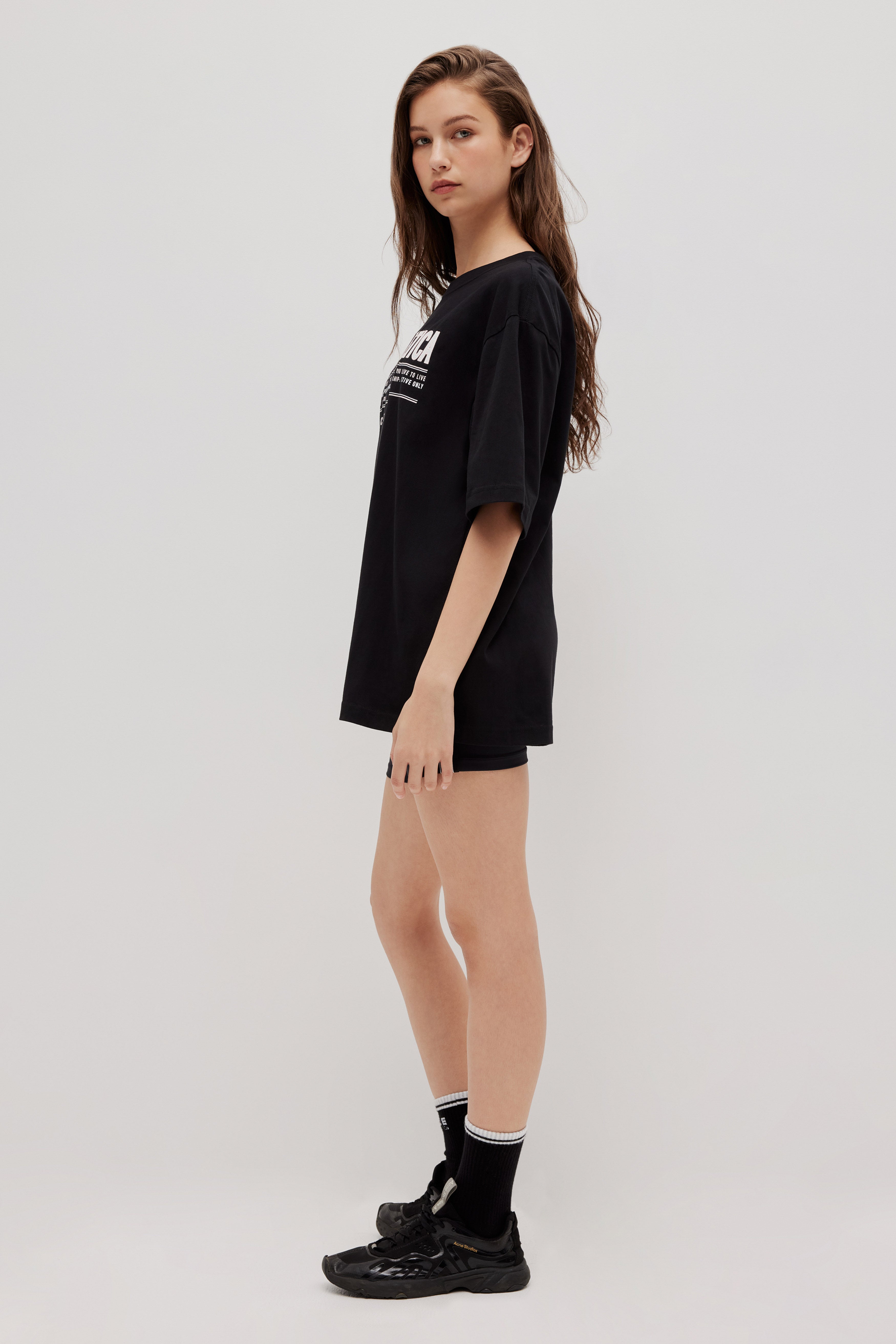 262AA1018_BLK_5_1762209547